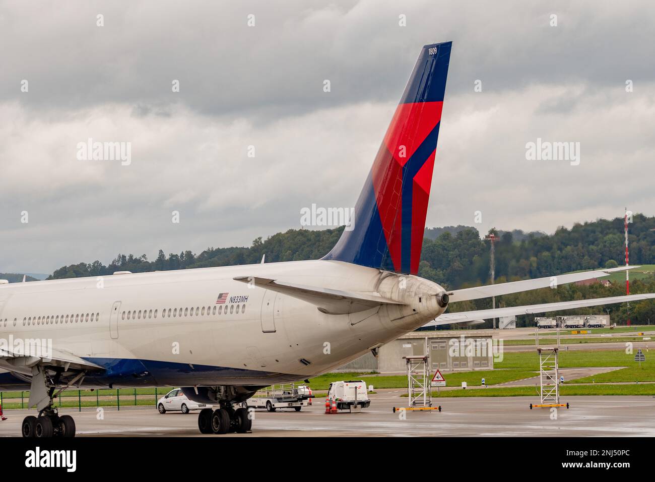 Zurich, Suisse, 27 septembre 2022 compagnies aériennes Delta Boeing 767-432-ER stationne à l'aéroport international Banque D'Images