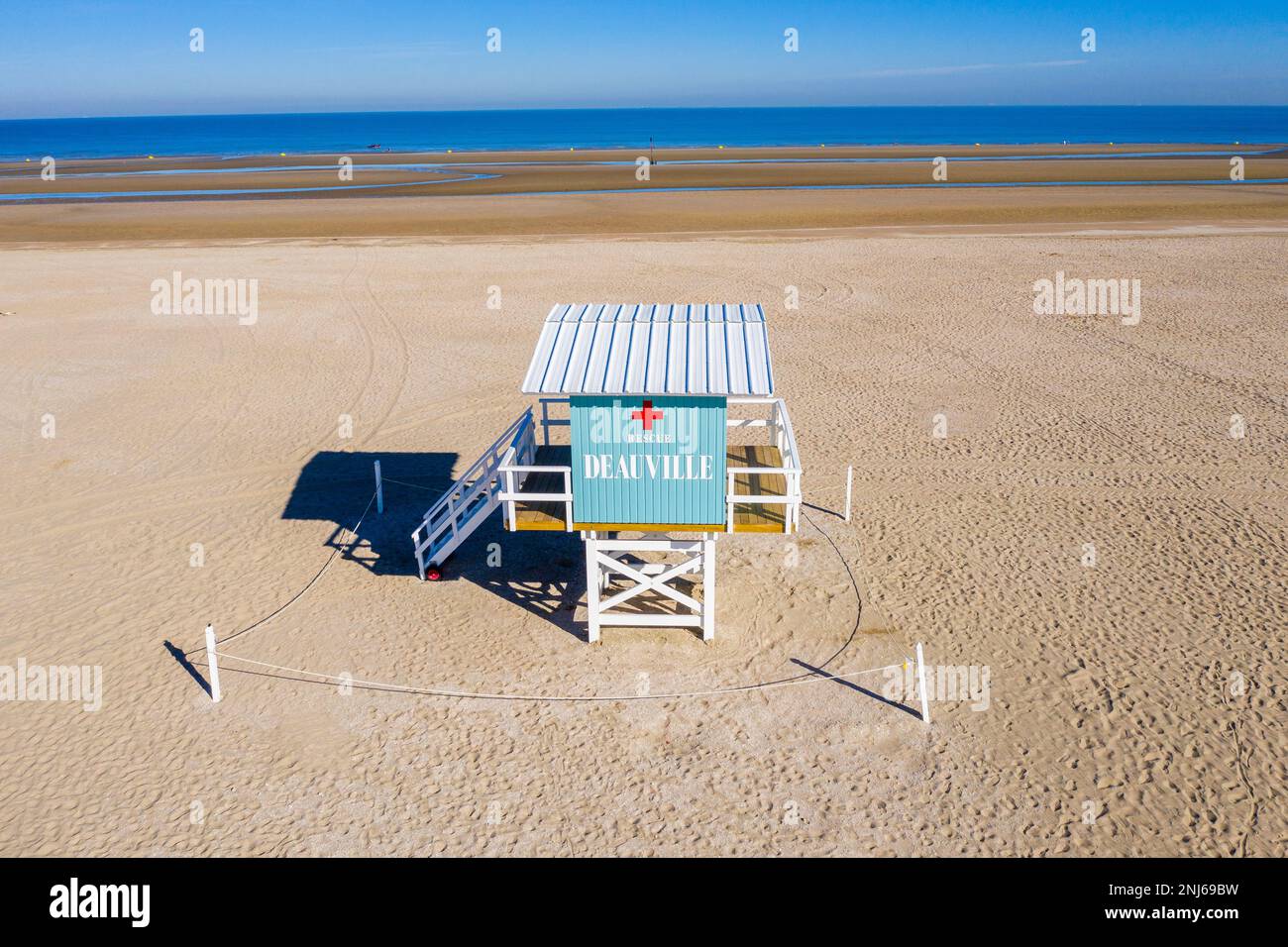 Vue aérienne Plage, DEAUVILLE, Côte fleurie, Calvados Normany, France Banque D'Images