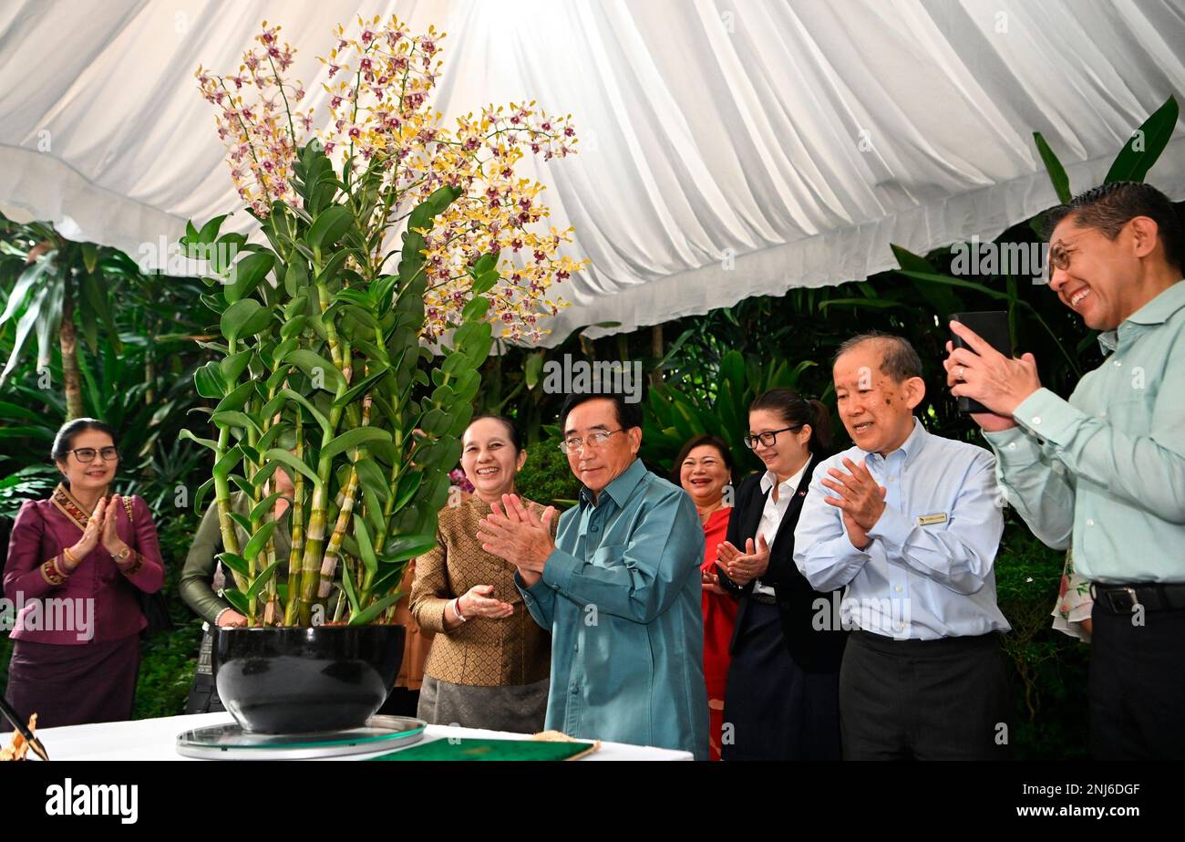 Prime Minister of Laos Phankham Viphavanh (centre) and his wife, Mrs ...
