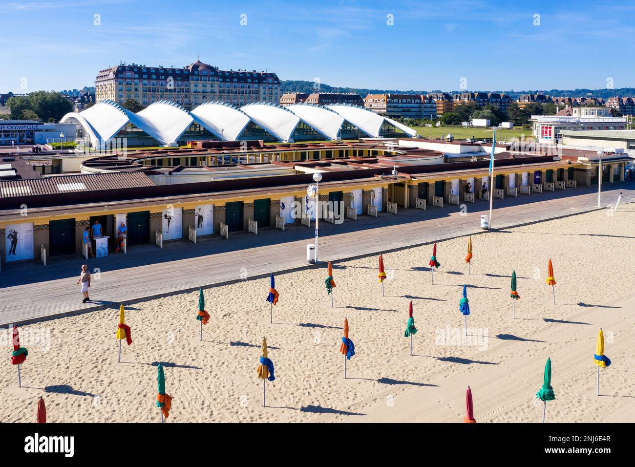Vue aérienne Plage, Hôtel Royal Barriere et les Planges DEAUVILLE, Côte fleurie, Calvados Normany, France Banque D'Images