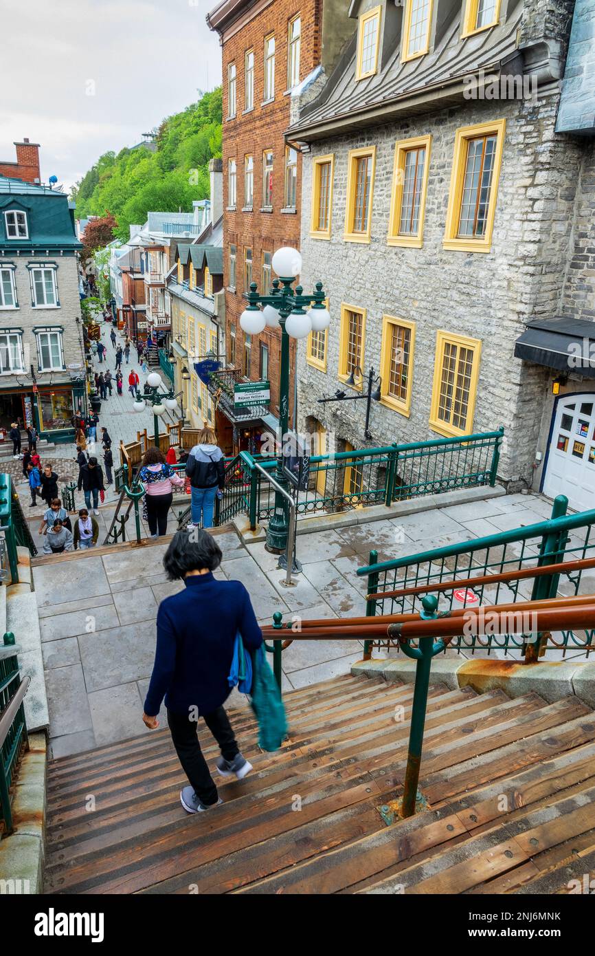 Escaliers de rue dans la ville basse du Vieux-Québec, Canada Banque D'Images