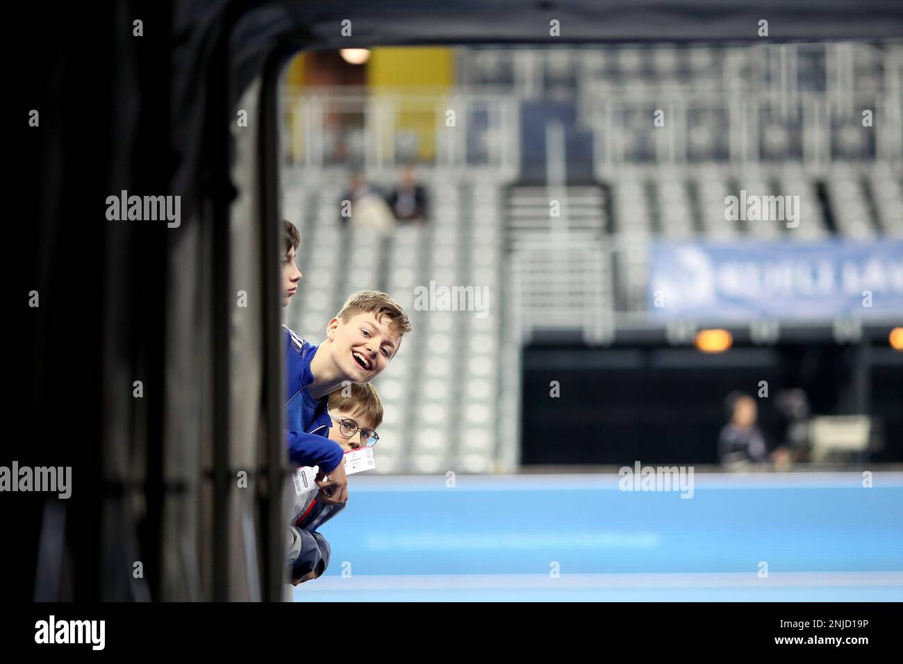 Les fans applaudissent le groupe de la Ligue des champions de l'EHF Un match entre HC PPD Zagreb et SC Magdeburg à l'Arena Zagreb sur 22 février 2023 à Zagreb, en Croatie. Photo: Slavko Midzor/PIXSELL Banque D'Images