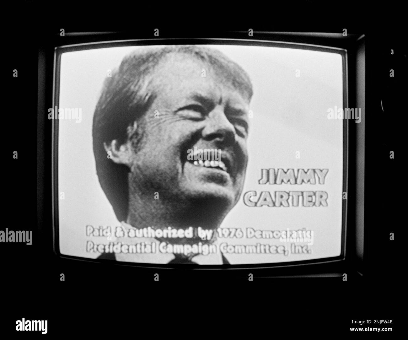 1976 publicités télévisées pour le candidat présidentiel démocrate Jimmy carter shon sur un téléviseur Sony Triniton 1970s. Les annonces ont été créées par le conseiller carter, directeur de la publicité, Gerald Rafshoon. Banque D'Images