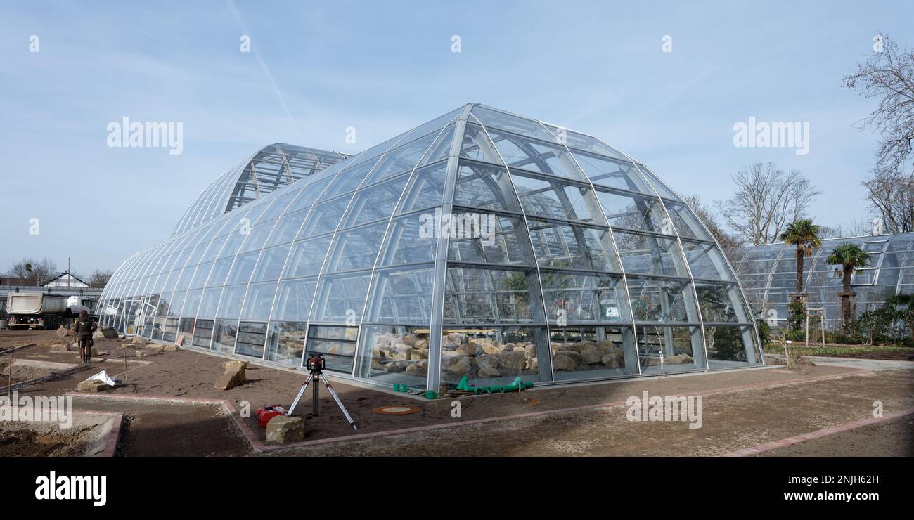 Cologne, Allemagne 22 février 2023: Travaux sur la nouvelle construction des serres du salon dans le jardin botanique de Cologne Banque D'Images