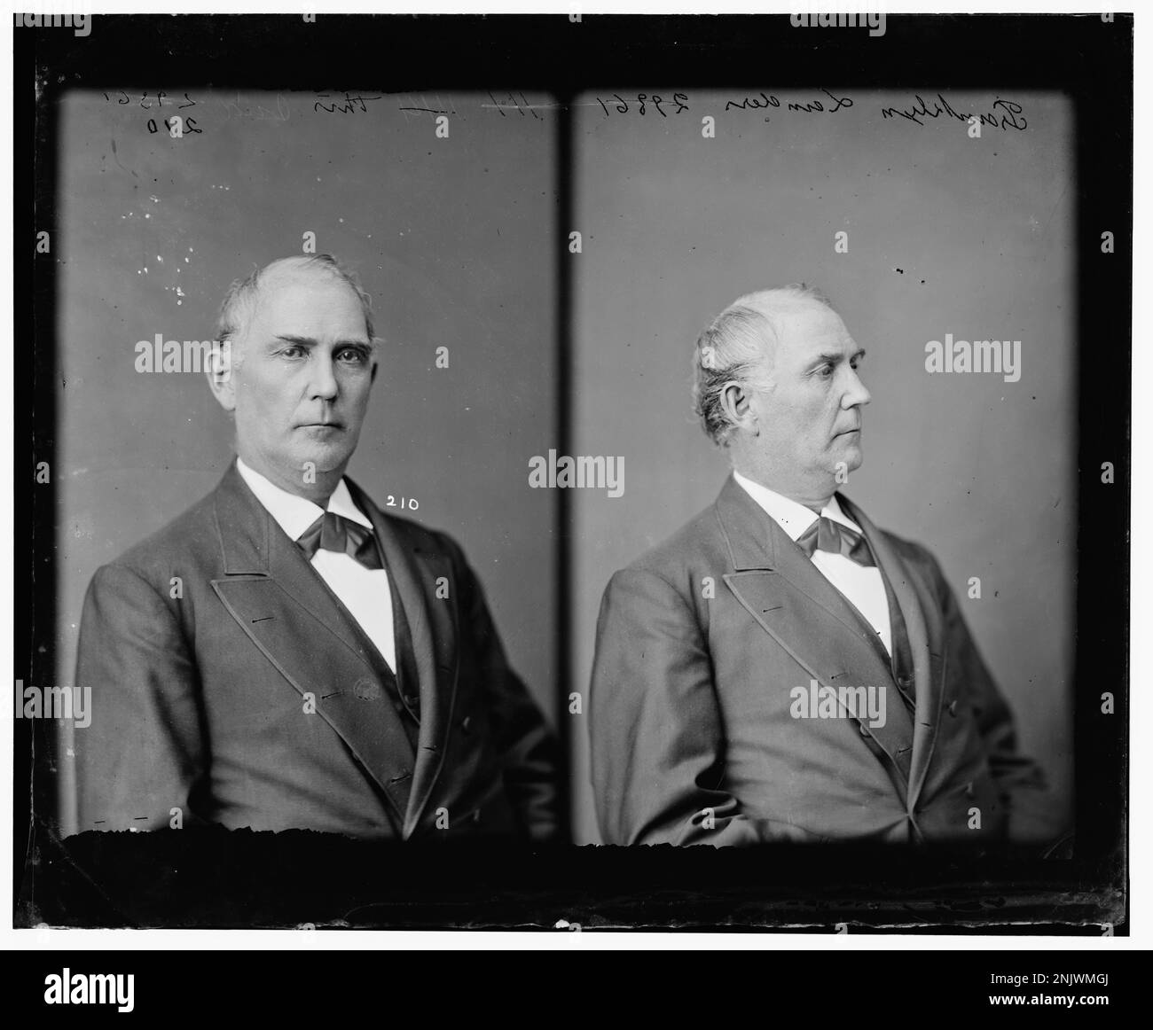 Portrait de Hon. Franklin Landers, un politicien de l'Indiana, présenté dans la collection Brady-Handy de la Bibliothèque du Congrès. La photographie montre Landers dans une pose formelle. Banque D'Images