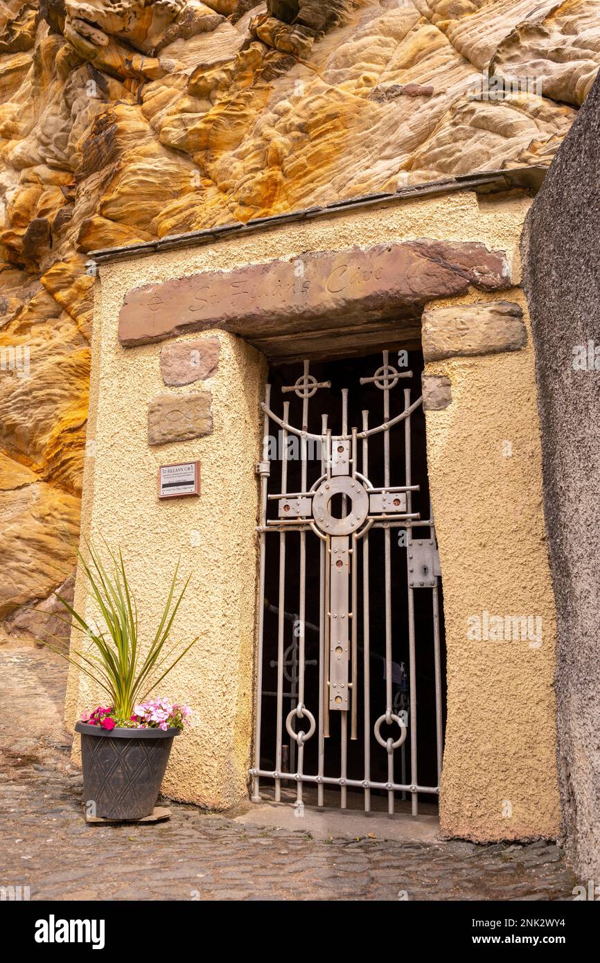 PITTENWEEM, ÉCOSSE, EUROPE - entrée de la grotte de St Fillan. Banque D'Images