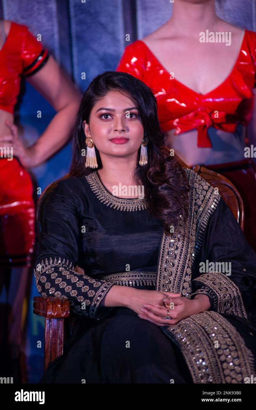 Bengaluru, Inde. 23rd févr. 2023. Dhruva sarja l'actrice indienne pose pour des photos pendant la Conférence de presse et Teaser lancement de son prochain film Martin à Bengaluru. Crédit : SOPA Images Limited/Alamy Live News Banque D'Images