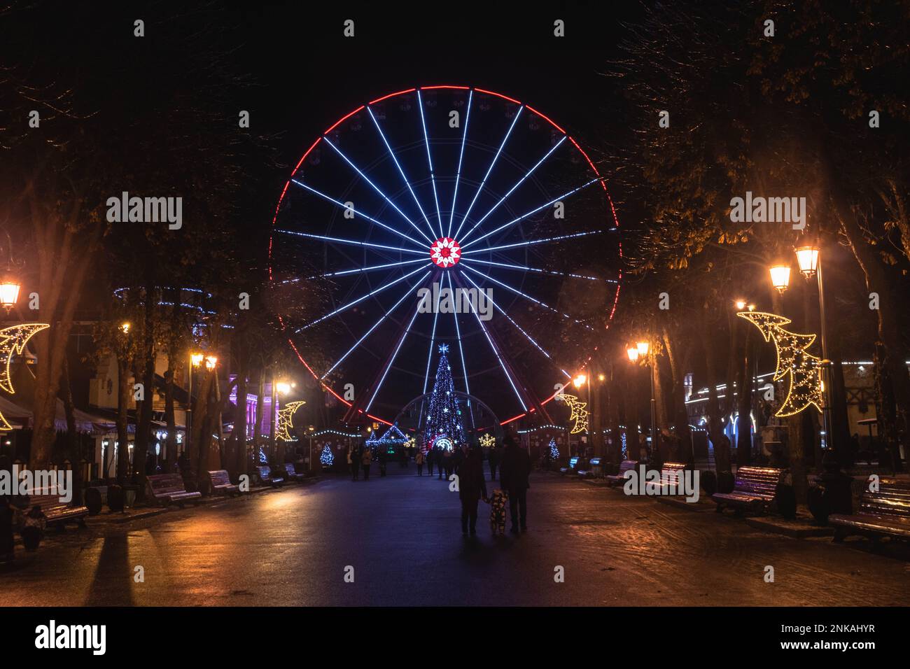 Kharkiv, Ukraine, 12.20.2020. Parc central de la culture et des loisirs Maksim Gorky. Gorky Park est l'un des endroits préférés pour les loisirs de Kharkov Banque D'Images