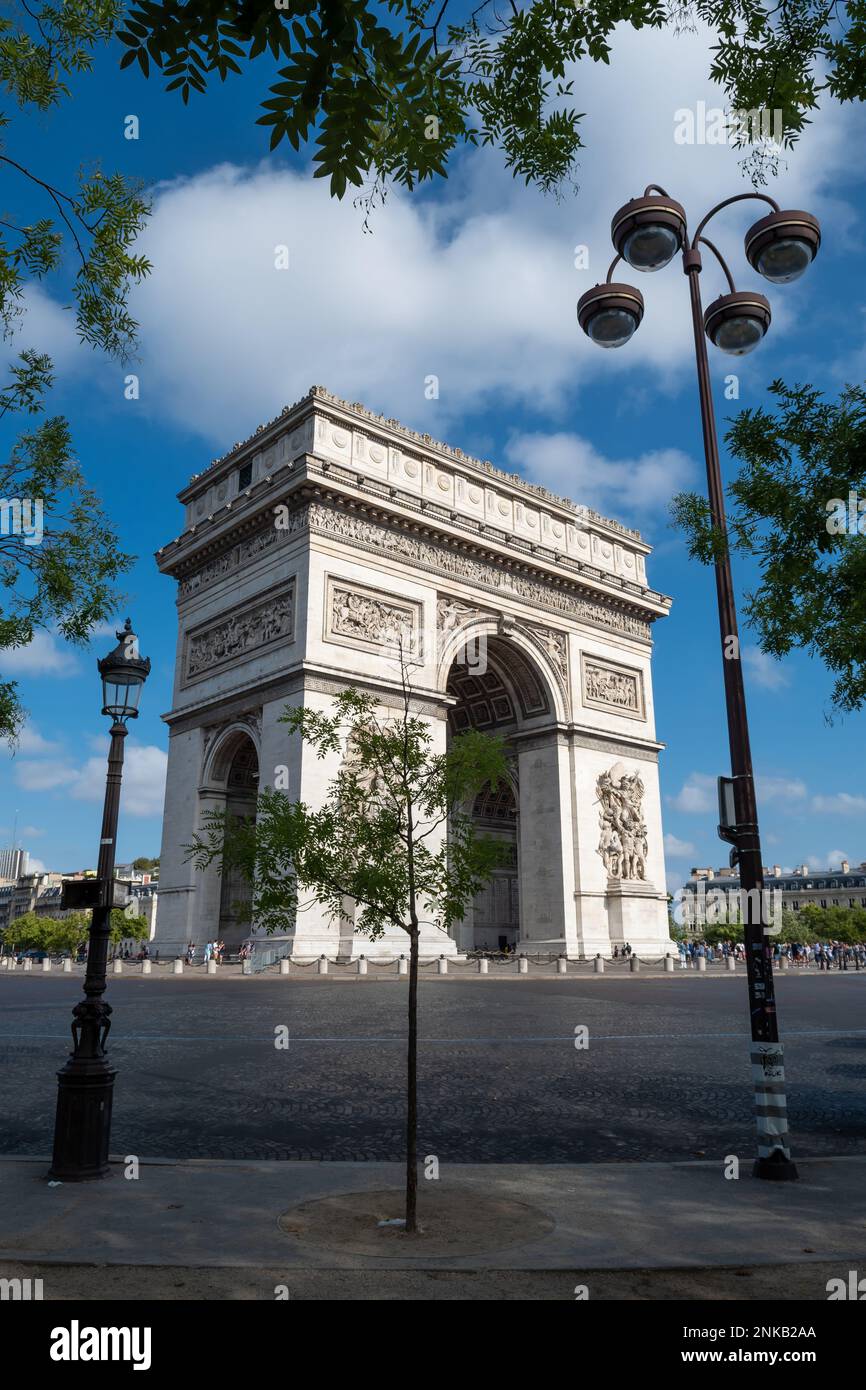 Arche de Triomphe de l'étoile sur la place Charles de Gaulle et les