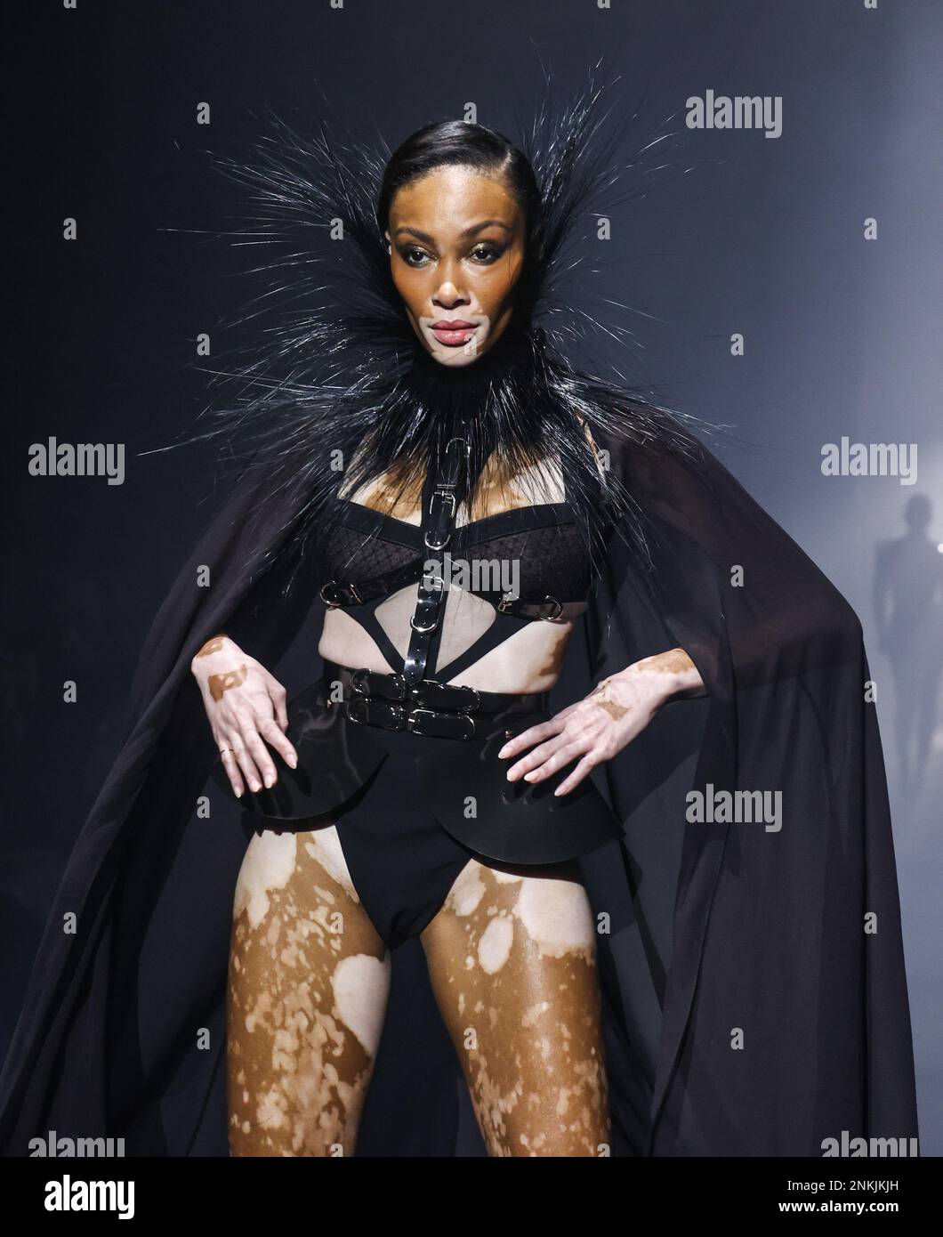 Londres, Royaume-Uni. 19th févr. 2023. Winnie Harlow marche sur la piste au spectacle de la semaine de mode de Londres Julien Macdonald x Gabriela Gonzalez au Freemason's Hall (photo de Brett Cove/SOPA Images/Sipa USA) Credit: SIPA USA/Alay Live News Banque D'Images