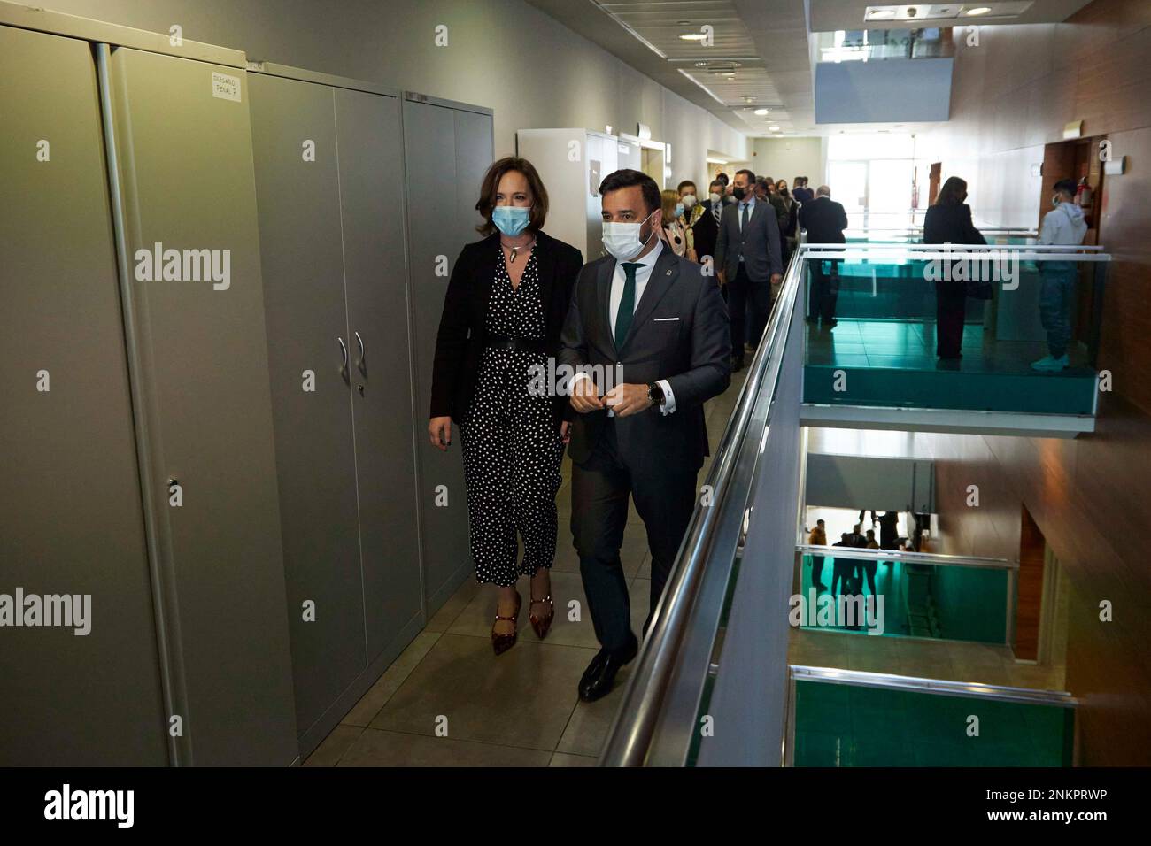 The Deputy Regional Minister of Tourism, Regeneration, Justice and Local Administration, Manuel Alejandro Cardenete, walks next to the Lawyer of the 13th registry during the inauguration of the new 13th Social Court in the NOGA building, on February 21, 2022 in Seville (Andalusia, Spain) FEBRUARY 21;2022 Joaquin Corchero / Europa Press 02/21/2022 (Europa Press via AP) Banque D'Images