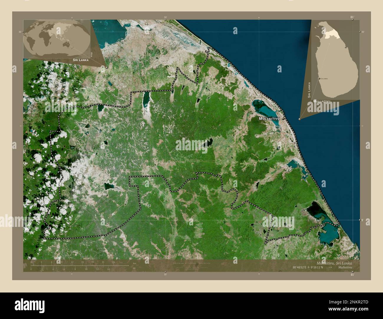 Mullaitivu, district de Sri Lanka. Carte satellite haute résolution. Lieux et noms des principales villes de la région. Cartes d'emplacement auxiliaire d'angle Banque D'Images