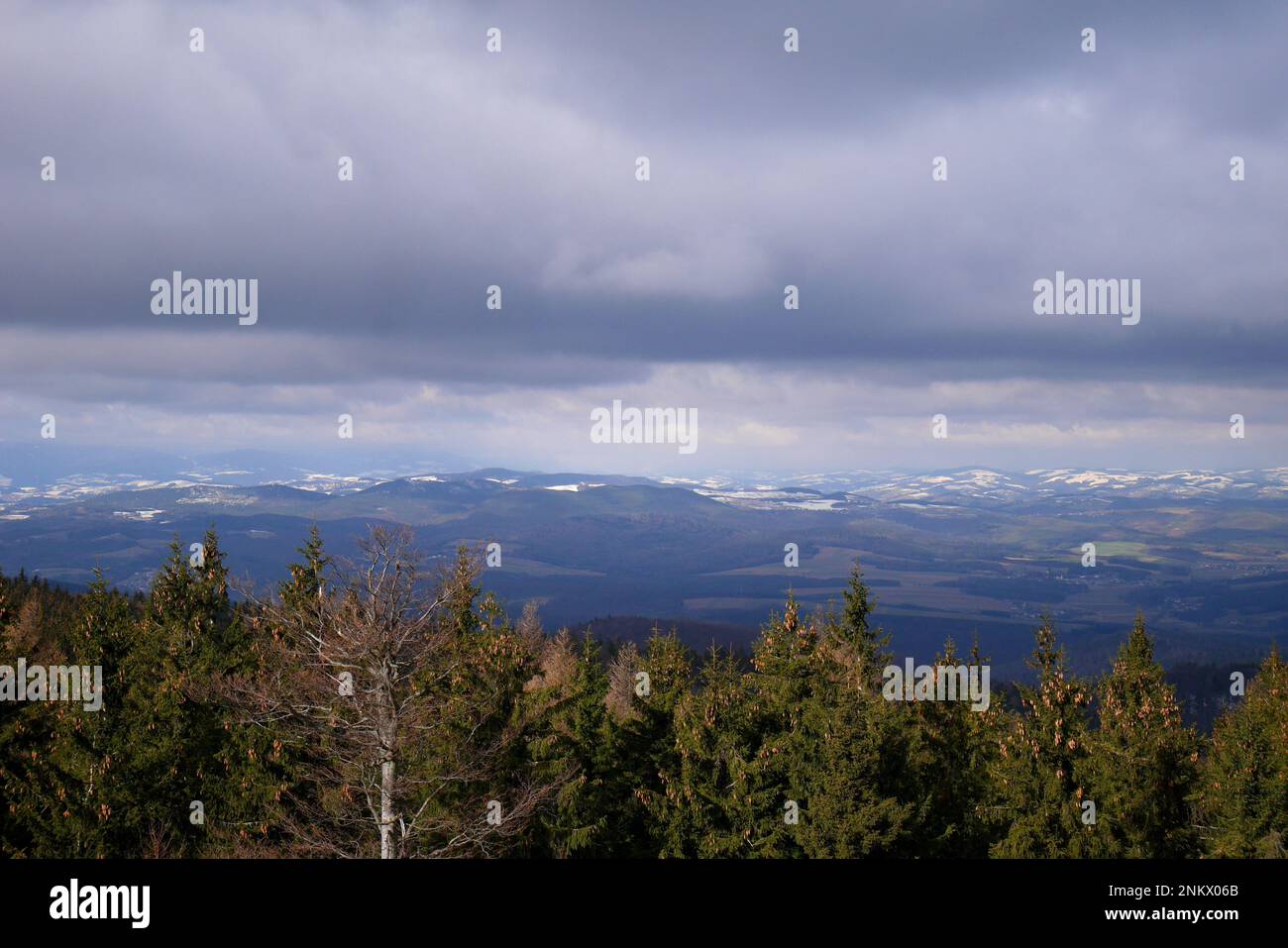 Vue sur l'Autriche depuis la Hongrie, Koszeg Hills, Hongrie Banque D'Images