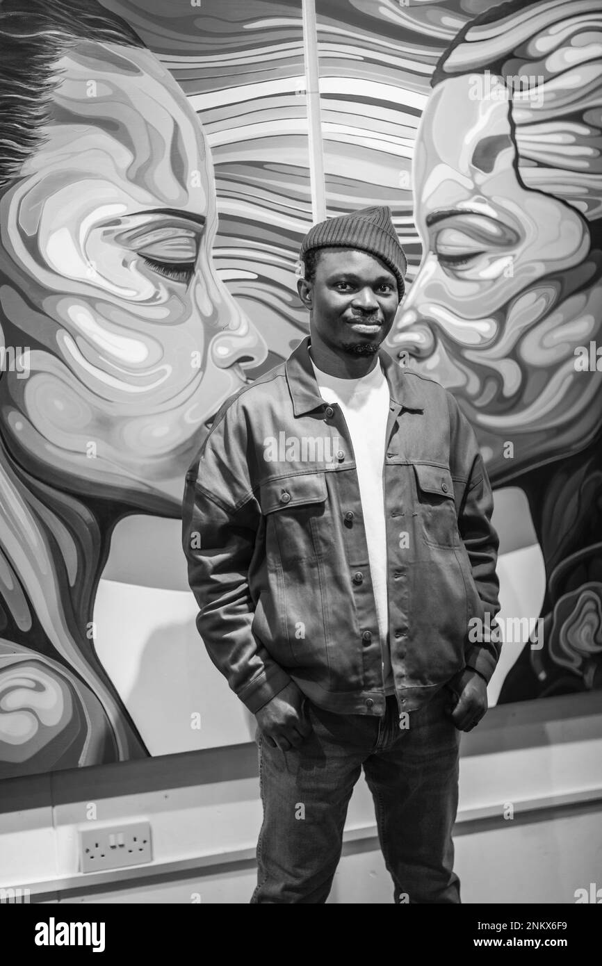 Promise O'nali's 'Falling into Dream' exposition à KOPPEL New Bond Street. Banque D'Images