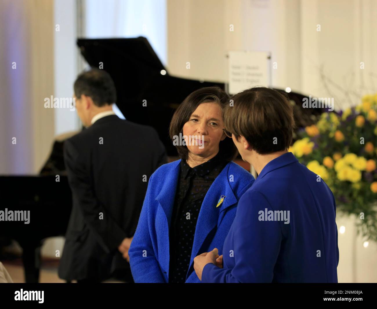 Berlin, Allemagne, 24 février 2023.au Palais Bellevue, résidence officielle du Président allemand, de nombreux hommes politiques allemands ainsi que l'ambassadeur ukrainien à Berlin se réunissent pour une cérémonie de commémoration centrale. Banque D'Images