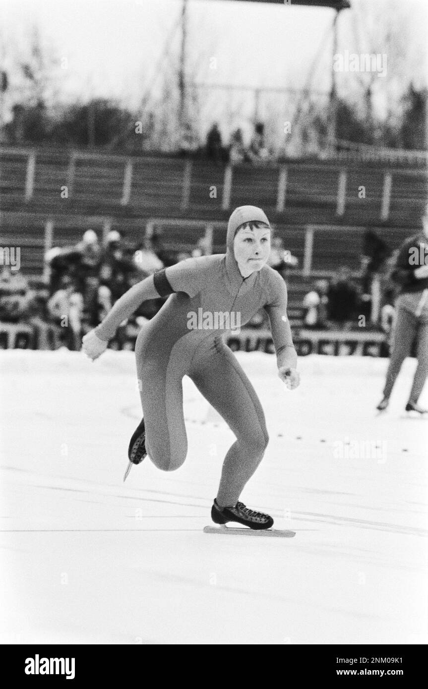 Pays-Bas Histoire : championnats de patinage néerlandais à la Haye. Haitske Valentijn-Pijlman en action ca. 6 janvier 1980 Banque D'Images