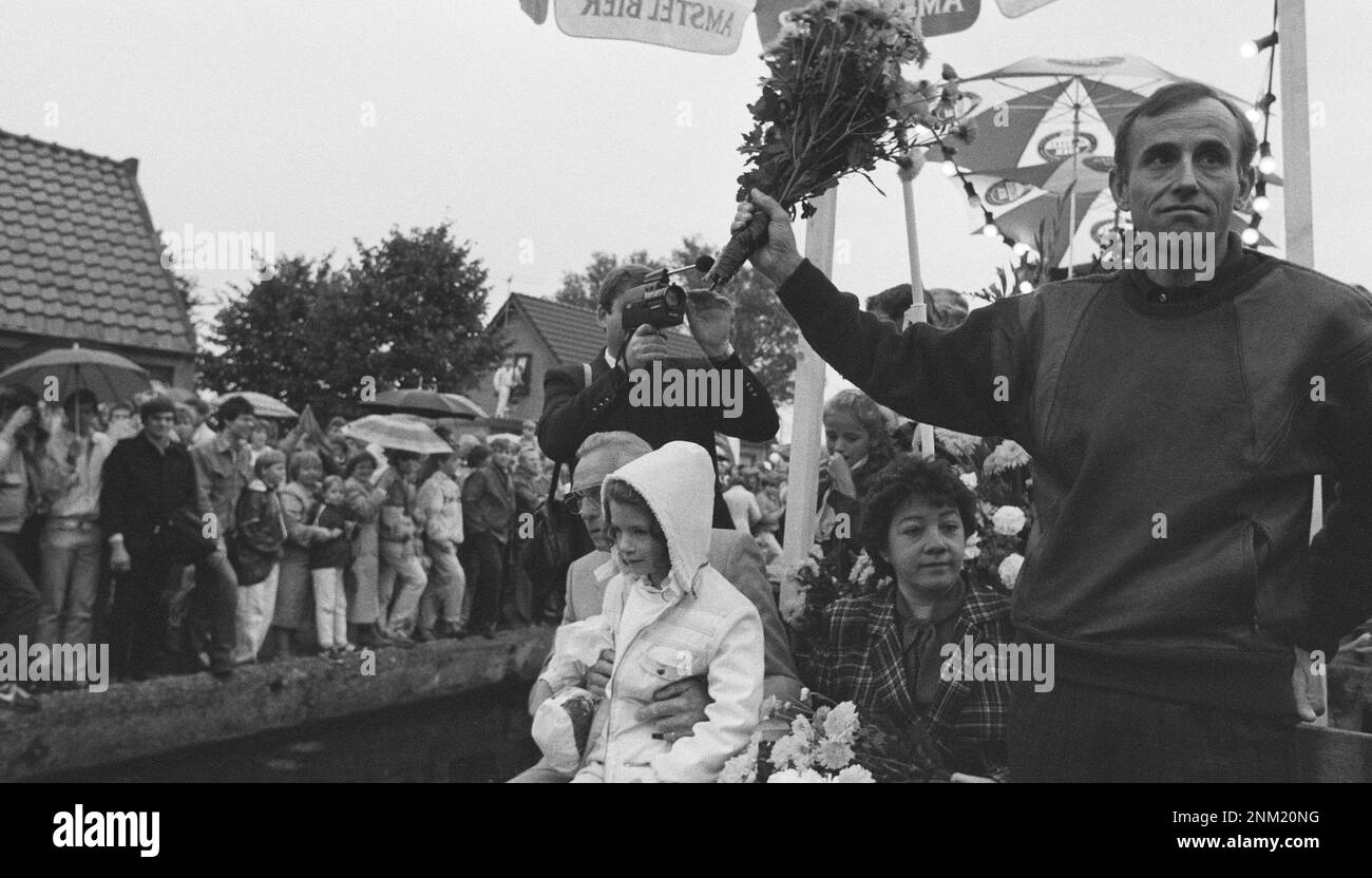 Joop Zoetemelk, cycliste de course, est honoré à Rijpwetering dans le cadre du championnat du monde ca. 1985 Banque D'Images