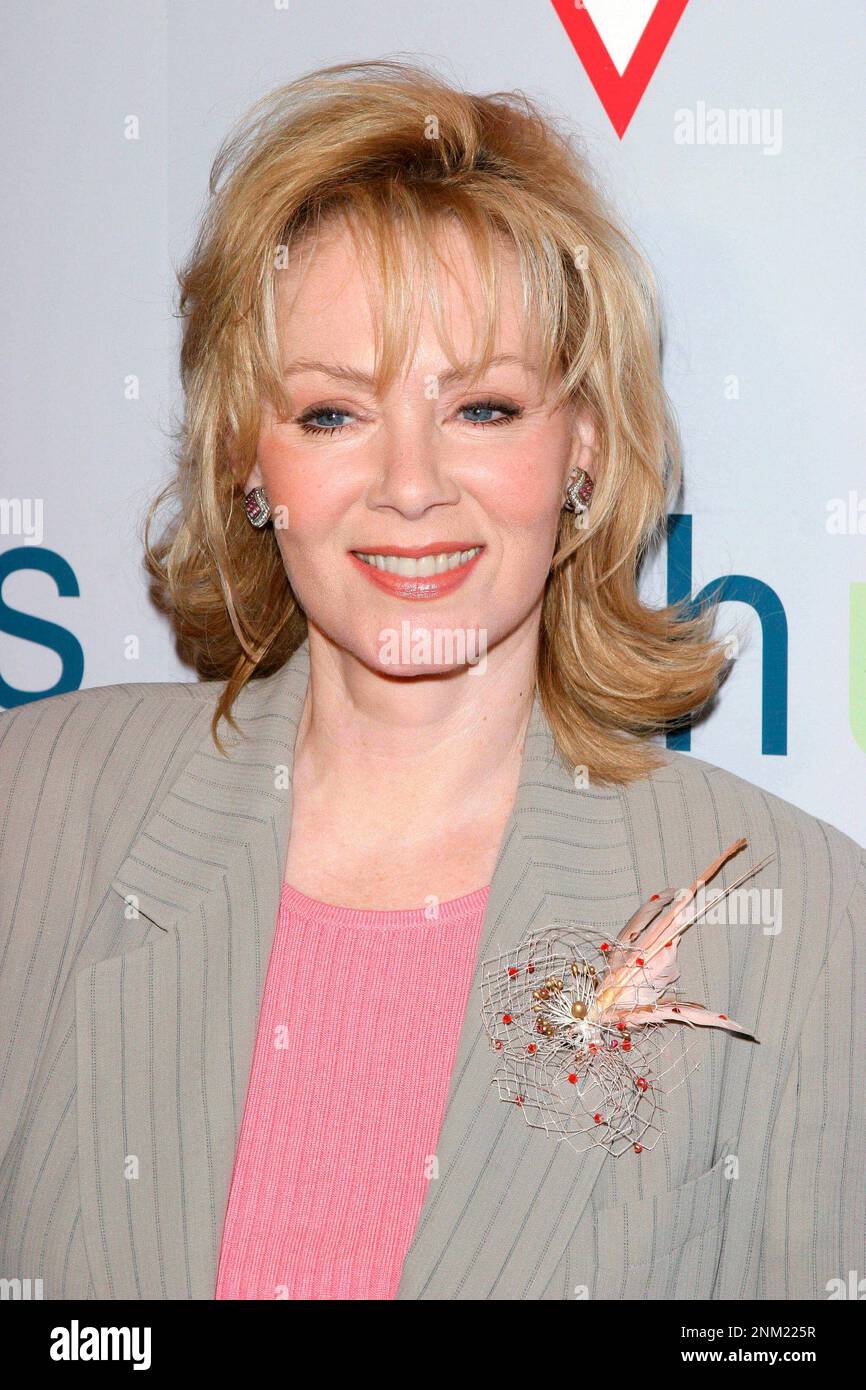 JANUARY 9th 2022: 79th Golden Globe Awards Winners - Jean Smart wins the award for Best Performance by an Actress in a Musical or Comedy Television Series for "Hacks". - File Photo by: zz/Tim Goodwin/STAR MAX/IPx 2004 9/22/04 Jean Smart at the premiere of "I Love Huckabees" held on September 22, 2004 in Los Angeles, California. Banque D'Images
