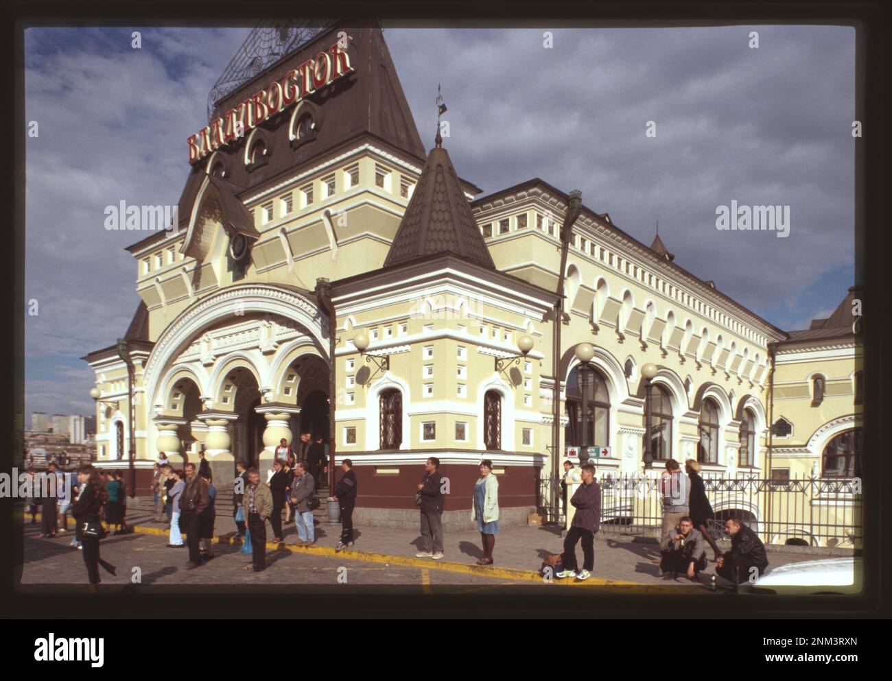 Gare de Vladivostok, (1910-11), Vladivostok, Russie. Collection de photographies Brumfield. Gares, Fédération de Russie, 2000-2010. , Fédération de Russie,Primorskii krai,Vladivostok. Banque D'Images