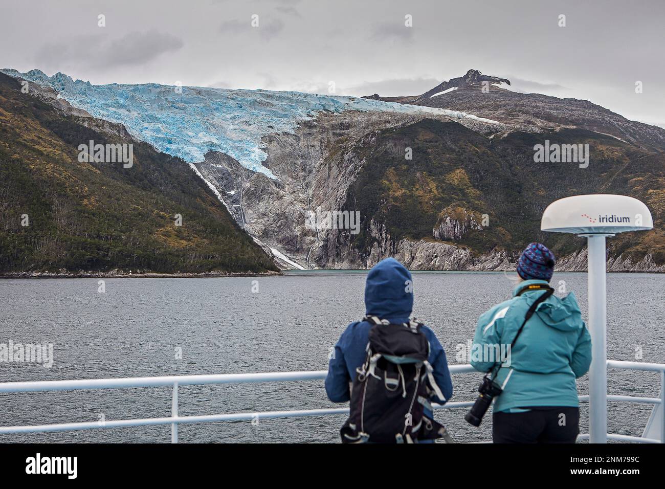 Dans l'Avenue, de la Romanche Glacier des glaciers de Ventus en bateau de croisière, PN Alberto de Agostini, la Terre de Feu, Patagonie, Chili Banque D'Images