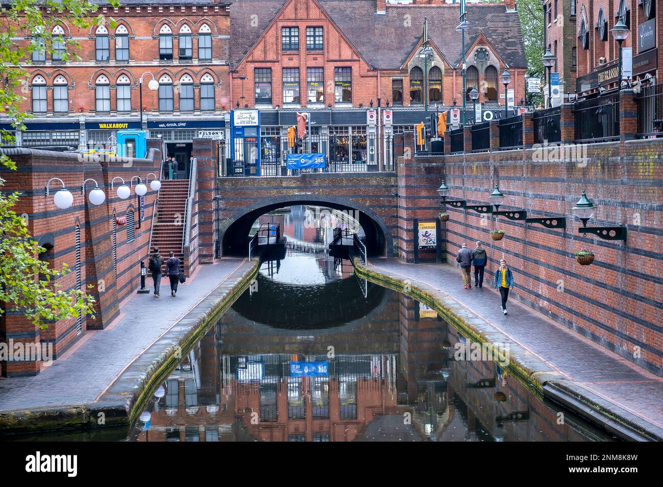 Canal, ancienne ligne de Birmingham, Birmingham, Angleterre Banque D'Images