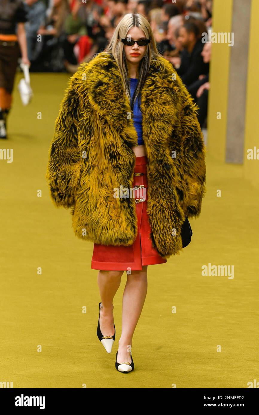 Milan, Italie. 24th févr. 2023. GUCCI piste automne-hiver 2023-2024 pendant la semaine de la mode de Milan le 2023 février - Milan; Italie 24/02/2023 crédit: dpa/Alay Live News Banque D'Images