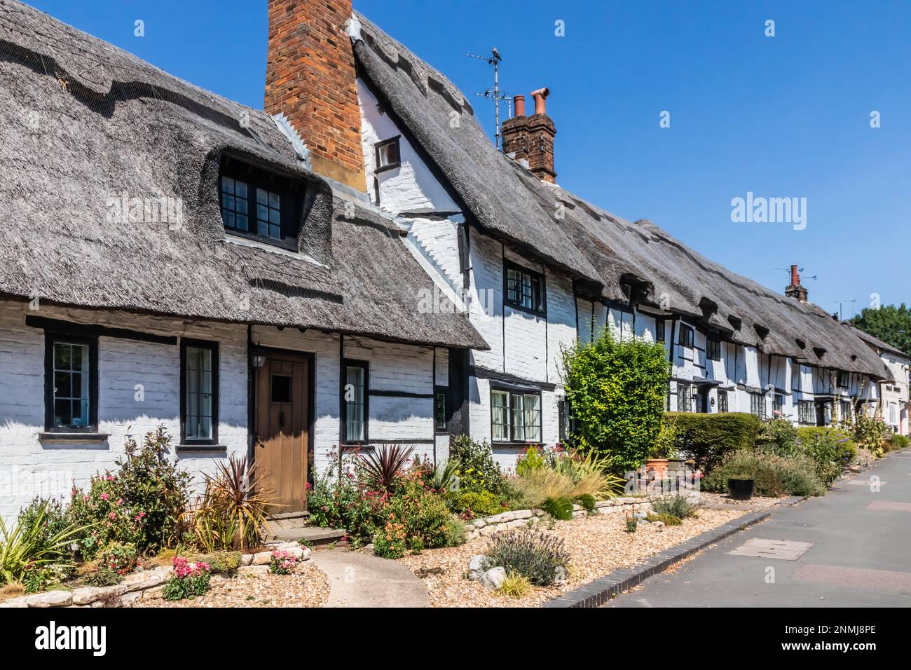 Cottages traditionnels anglais à toit de chaume à Wendover, Buckinghamshire Banque D'Images