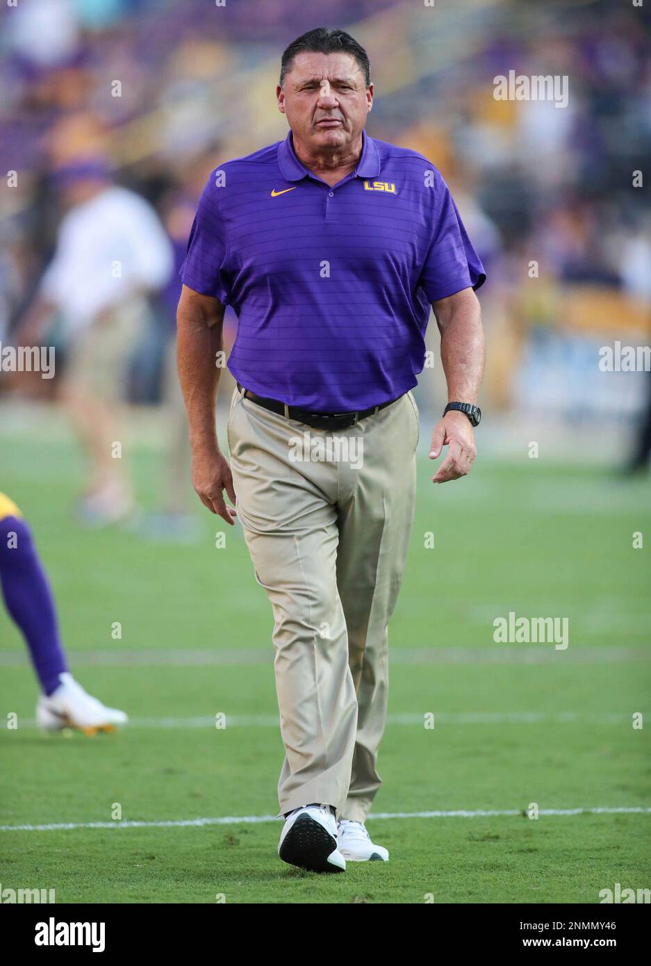 September 11, 2021: LSU Head Coach Ed Orgeron roams the field before NCAA football game action between the McNeese State University Cowboys and the LSU Tigers at Tiger Stadium in Baton Rouge, LA. Jonathan Mailhes/CSM(Credit Image: © Jonathan Mailhes/CSM via ZUMA Wire) (Cal Sport Media via AP Images) Banque D'Images