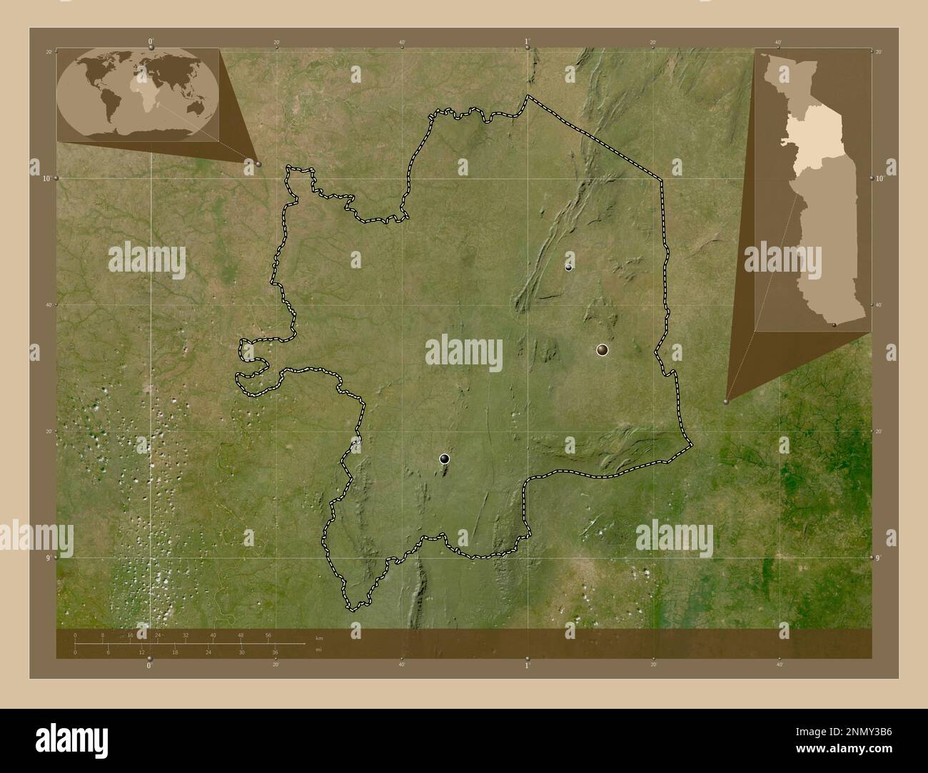 Kara, région du Togo. Carte satellite basse résolution. Lieux des principales villes de la région. Cartes d'emplacement auxiliaire d'angle Banque D'Images