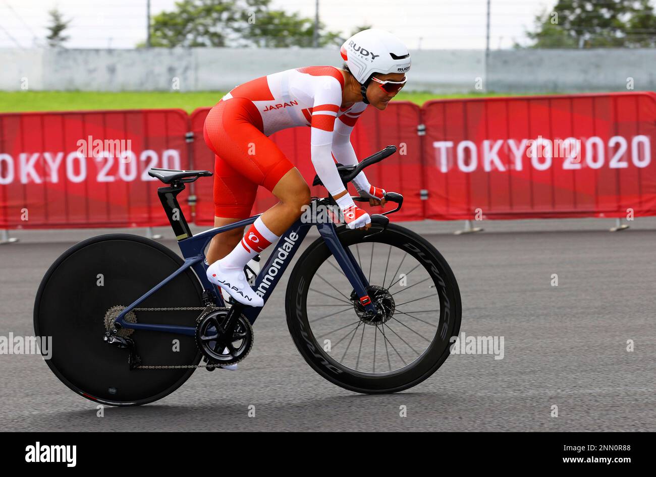 Eri Yonamine of Japan competes during the women's cycling individual time trial at the 2020 Summer Olympics, Wednesday, July 28, 2021, in Oyama, Japan. (Tim de Waele/Pool Photo via AP) Banque D'Images