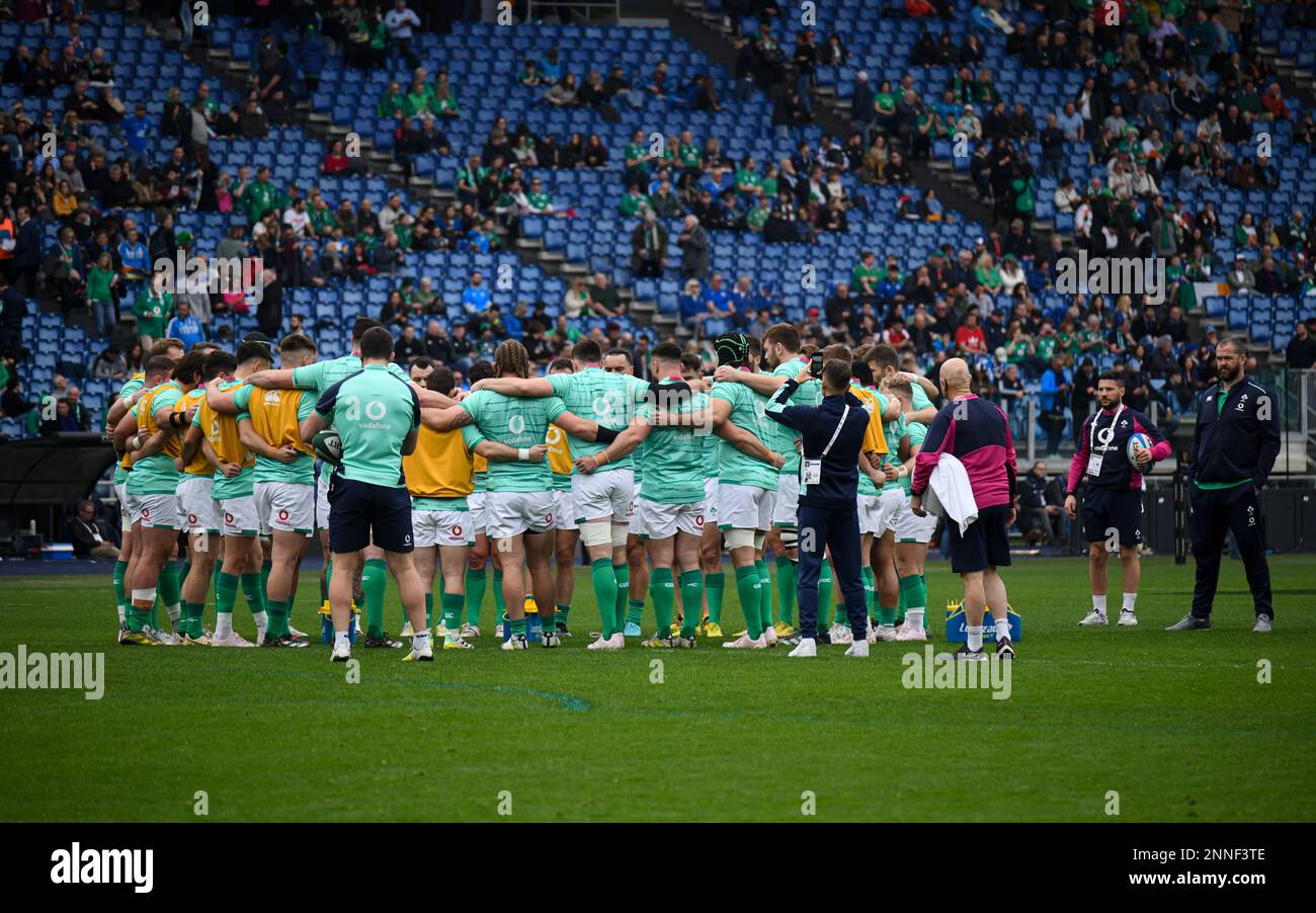 Rome, Italie, 25th février 2023. Équipe d'Irlande avant le match, match de rugby de six Nations entre l'Italie et l'Irlande au stade olympique de Rome. Crédit photo : Fabio Pagani/Alay Live News Banque D'Images