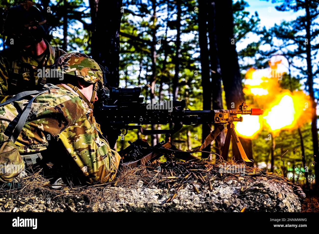 ÉTATS-UNIS Les soldats de l'armée affectés à la première division de l'armée participent à un processus de préparation des soldats pour une opération de mobilisation en février 2023, à la base commune McGuire-dix-Lakehurst (N.J.) En tant que l'une des sept installations inactives de génération de la force de mobilisation, l'activité de soutien de l'Armée de terre fort dix a été chargée de mener un MOBEX pour valider son plan d'opération de mobilisation à grande échelle, qui est conçu pour générer, former et déployer rapidement des unités crédibles de combat dans le monde entier. Un facteur contribuant au succès du MOBEX a été le solide réseau de partenaires de la mission de la Force conjointe dont le soutien a été établi Banque D'Images