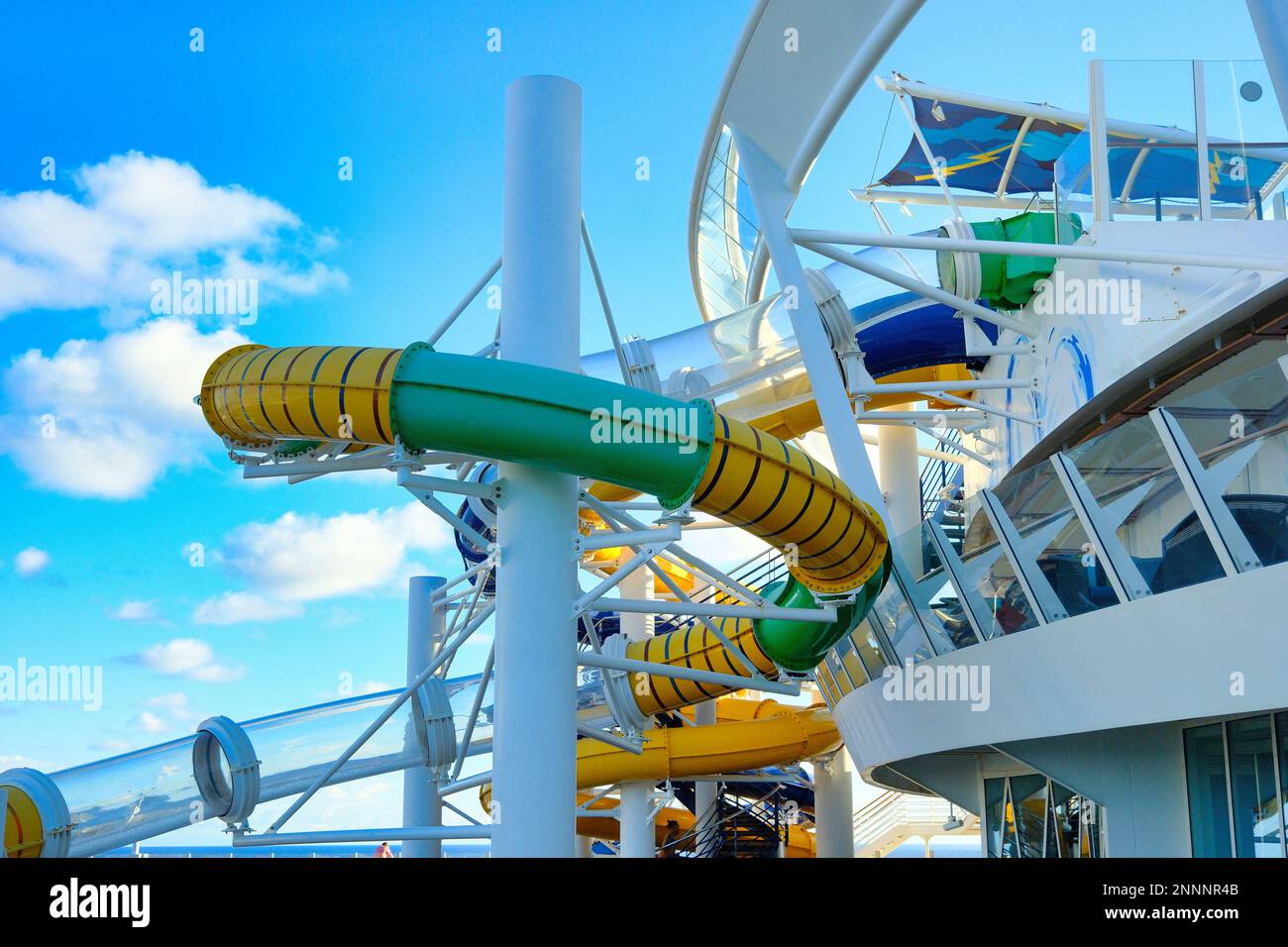 Toboggan aquatique sur le bateau de croisière Banque D'Images