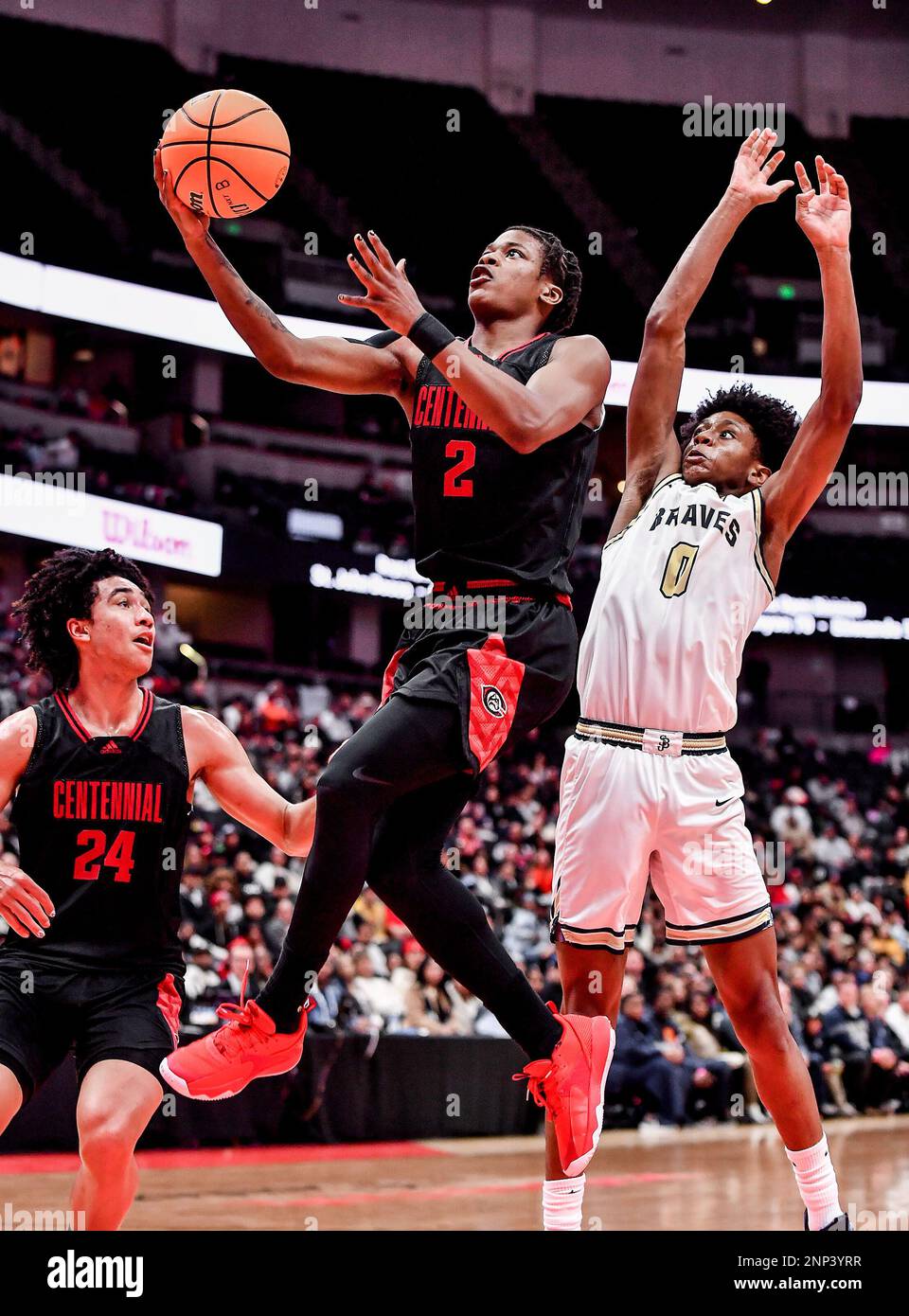 25 février 2023 Anaheim, CA.Cenetennial Corona (2) Mike Price en action pendant le championnat de basket-ball ouvert DIV pour garçons CIF-SS. Centennial Corona vs St. John Bosco.Centennial bat Bosco 58-57.Louis Lopez/Modern Exposure/Cal Sport Media Banque D'Images