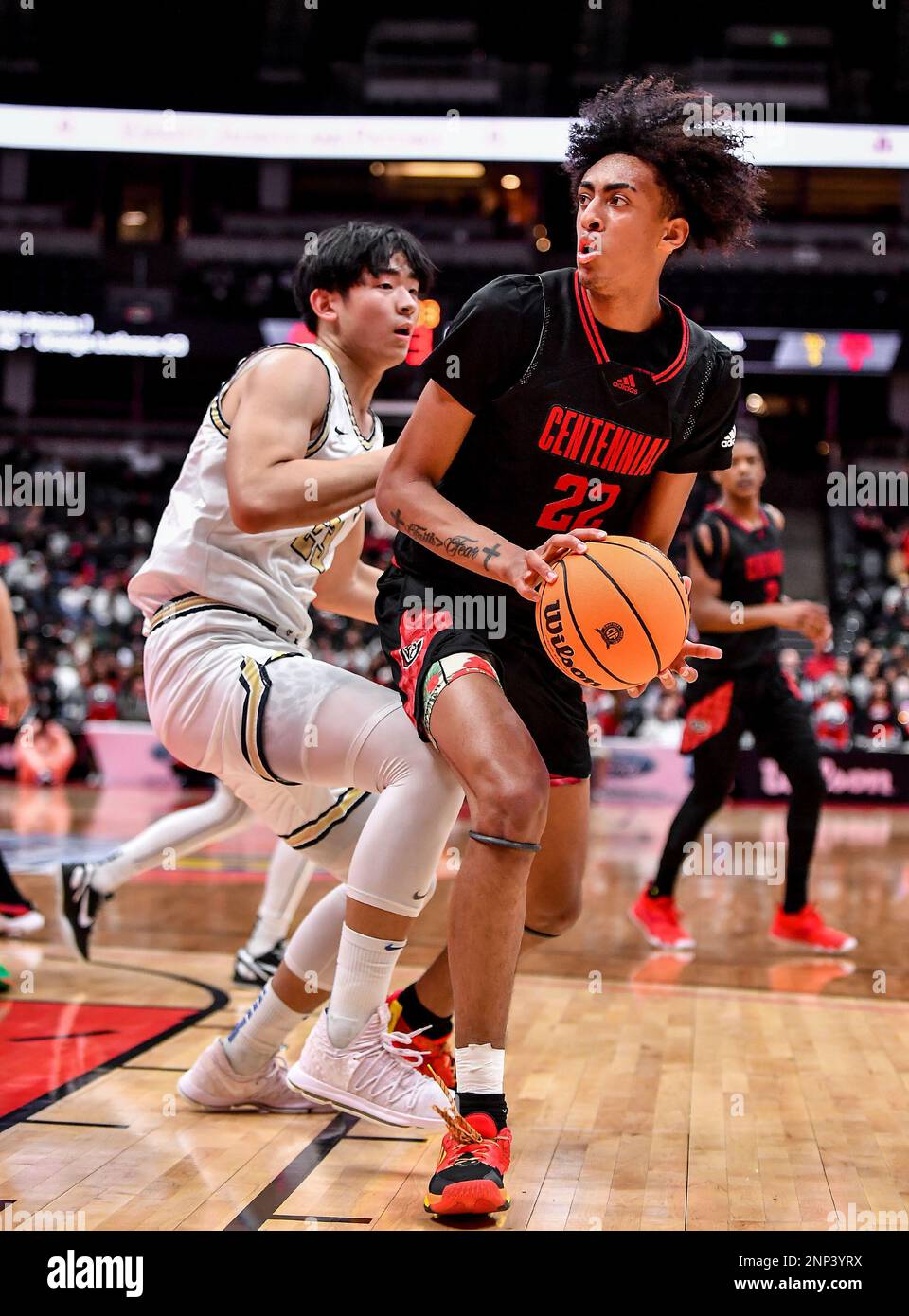 25 février 2023 Anaheim, CA.Cenetennial Corona (22) Devin Williams en action pendant le championnat de basket-ball ouvert DIV pour garçons CIF-SS. Centennial Corona vs St. John Bosco.Centennial bat Bosco 58-57.Louis Lopez/Modern Exposure/Cal Sport Media Banque D'Images