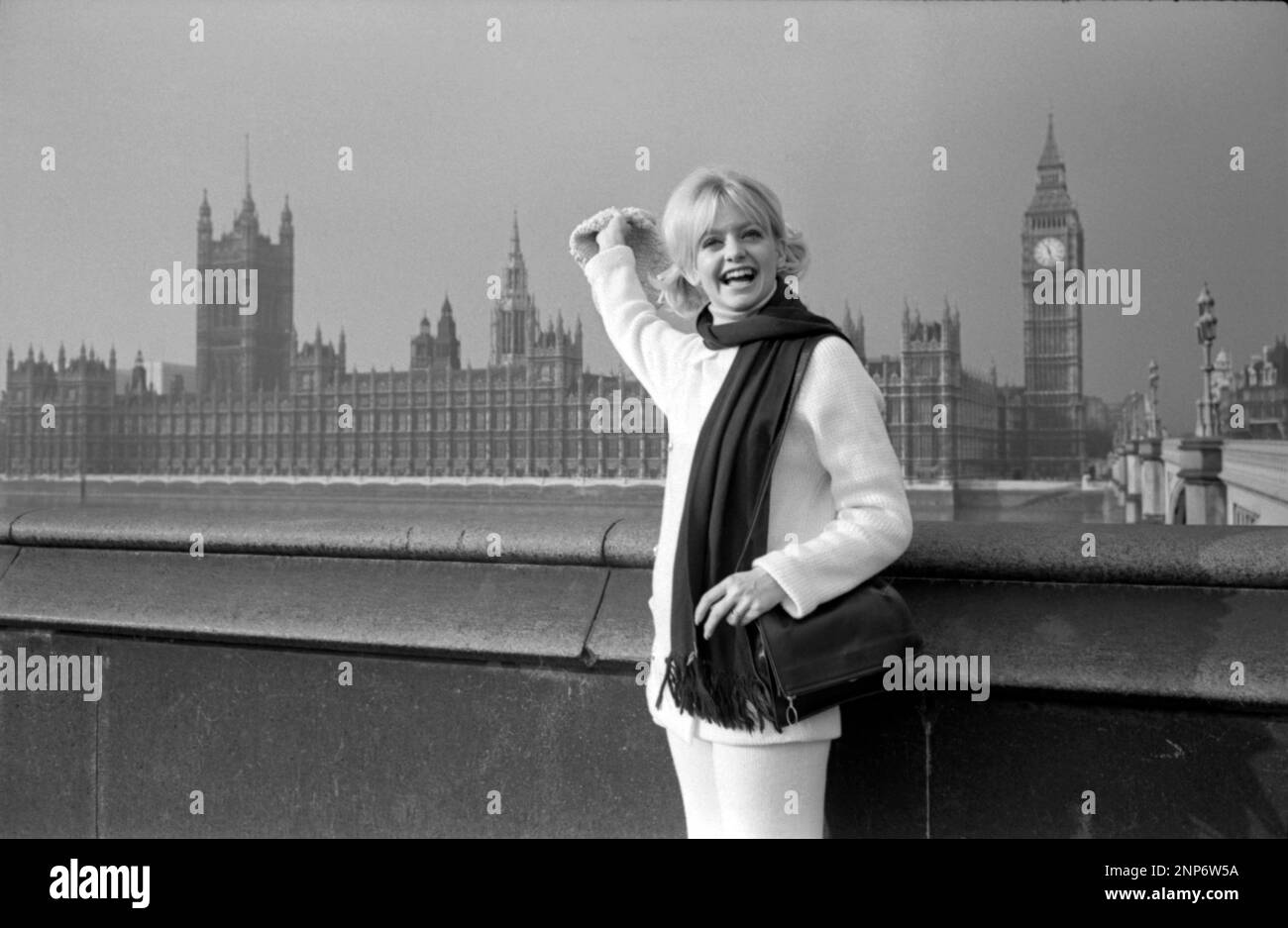 GOLDIE HAWN dans IL Y A UNE FILLE DANS MA SOUPE (1970), réalisé par ROY BOULTING. Credit : Columbia Pictures / Album Banque D'Images