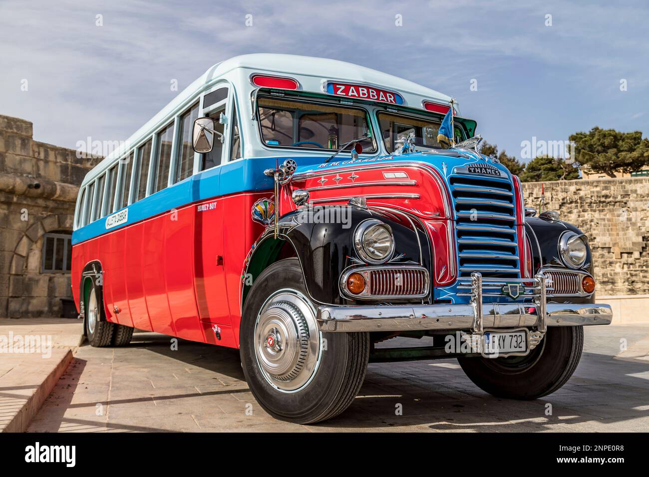 Un vieux bus de la Tamise dans la photo à la Valette. Banque D'Images