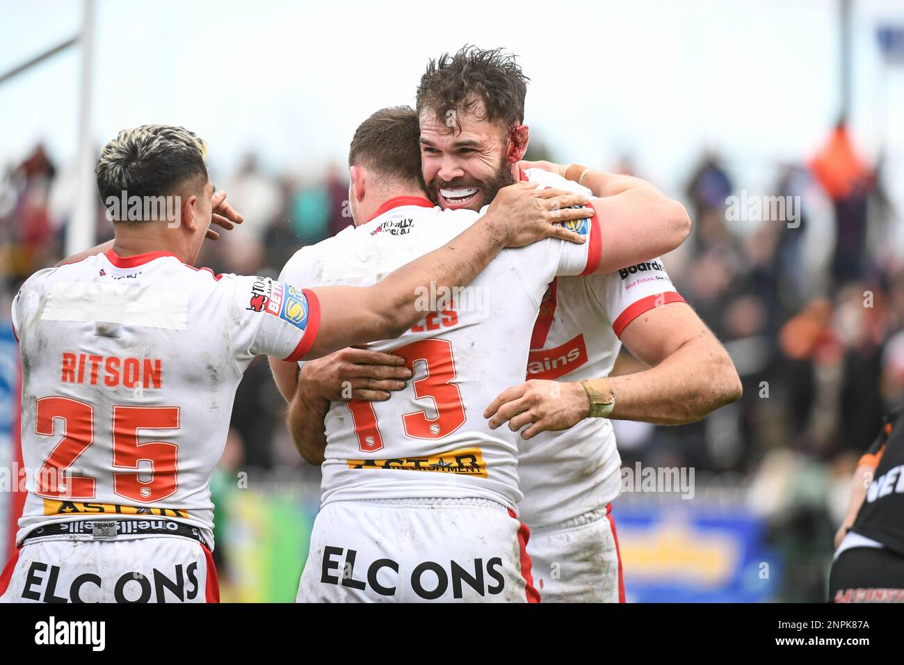 Castleford, Angleterre -26th février 2023 - Alex Walmsley, de St Helens, célèbre le Try. Rugby League Betfred Super League Round Two, Castleford Tigers vs St. Helens au stade Mend-A-Hose, Castleford, Royaume-Uni Banque D'Images