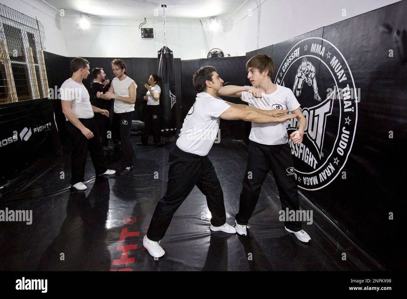 KRAV MARGA ART MARTIAL ISRAÉLIEN Banque D'Images