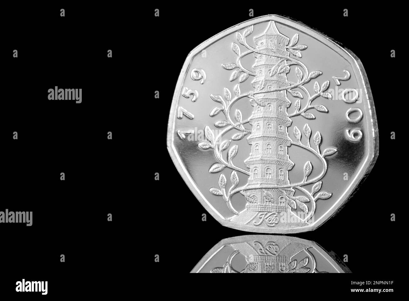 Fake 2009 Kew Gardens 50p pièces de monnaie qui sont utilisées comme remplissage d'album et ne sont pas classées comme monnaie légale Banque D'Images