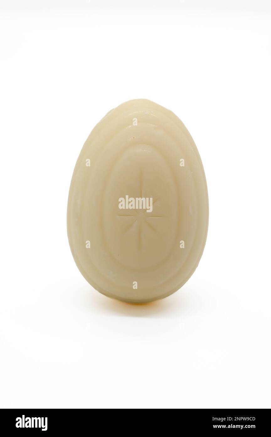 Nouvel œuf crème de chololate blanc de Cadbury non emballé Banque D'Images