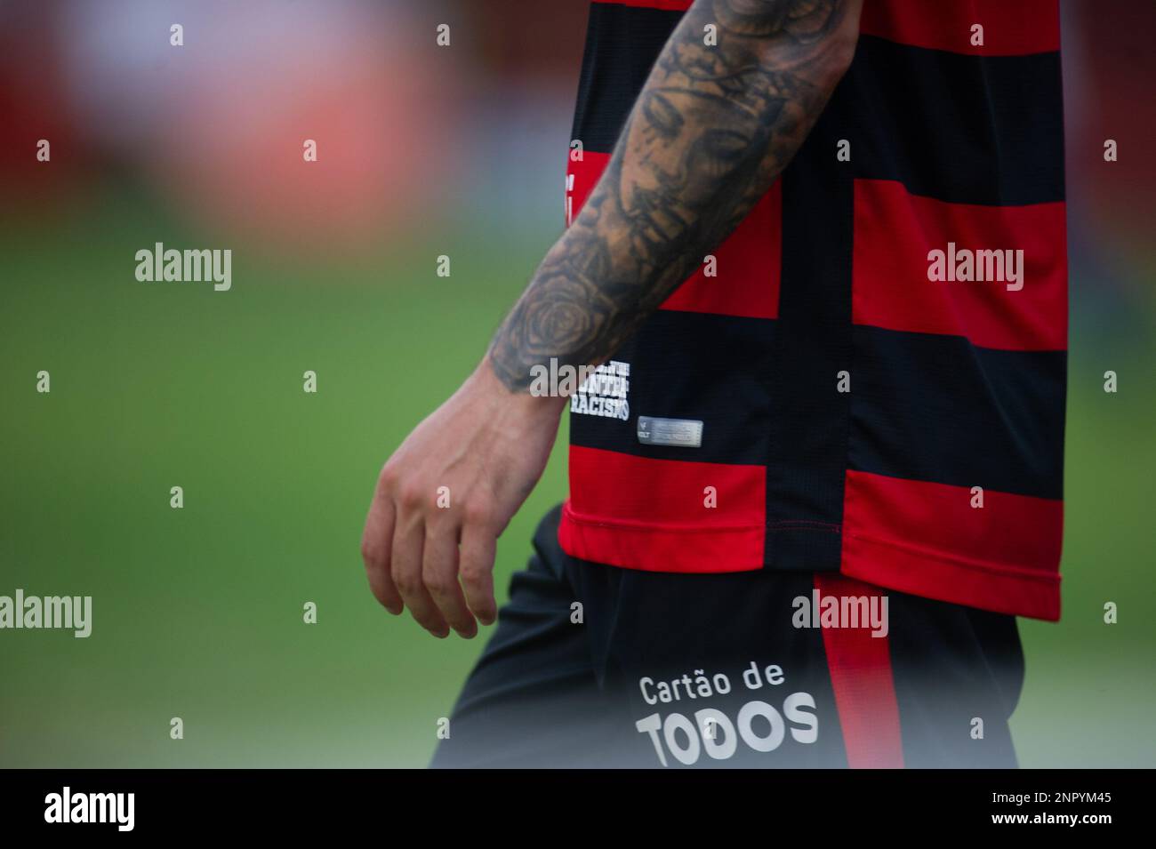 Salvador, Brésil. 26th févr. 2023. BA - Salvador - 02/26/2023 - BAIANO 2023, VITORIA X BARCELONA ILHEUS - Tattoo du joueur Zeca do Vitoria vu lors d'un match contre Barcelone de Ilheus au stade Barradao pour le championnat Baiano 2023. Photo: Jhony Pinho/AGIF/Sipa USA crédit: SIPA USA/Alay Live News Banque D'Images