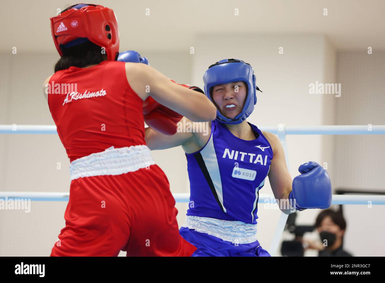 Centre sportif de la préfecture de Kanagawa, Japon. 25th févr. 2023. Rinka Kinoshita, 25 FÉVRIER 2023 - Boxing : jeu de boxe amateur match de sélection pour les Jeux asiatiques Hangzhou 2022 qualification des femmes -54kg au Centre sportif de la préfecture de Kanagawa, Japon. Credit: YUTAKA/AFLO SPORT/Alay Live News Banque D'Images