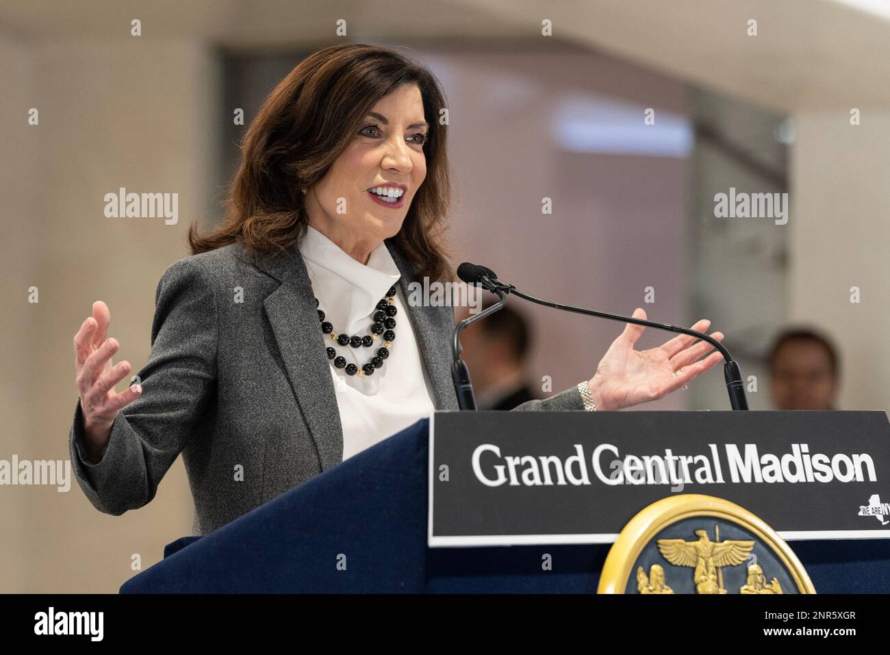 La gouverneure Kathy Hochul parle à l'occasion de la célébration du
