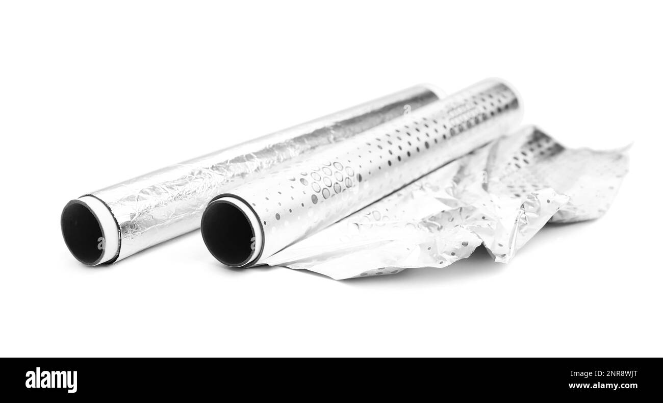Rouleaux de papier d'aluminium sur fond blanc Banque D'Images