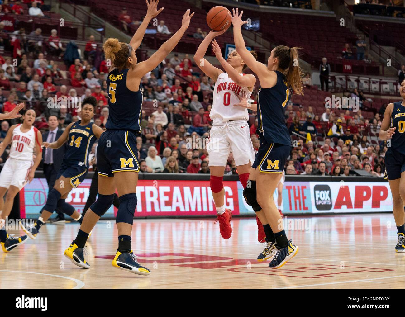 COLUMBUS, OH - JANUARY 09: Ohio State Buckeyes guard Madison Greene (0) shooting the ball during the game between the Ohio State Buckeyes and the Michigan Wolverines at Value City Arena in Columbus, Ohio on January 9, 2020. (Photo by Jason Mowry/Icon Sportswire) (Icon Sportswire via AP Images) Banque D'Images