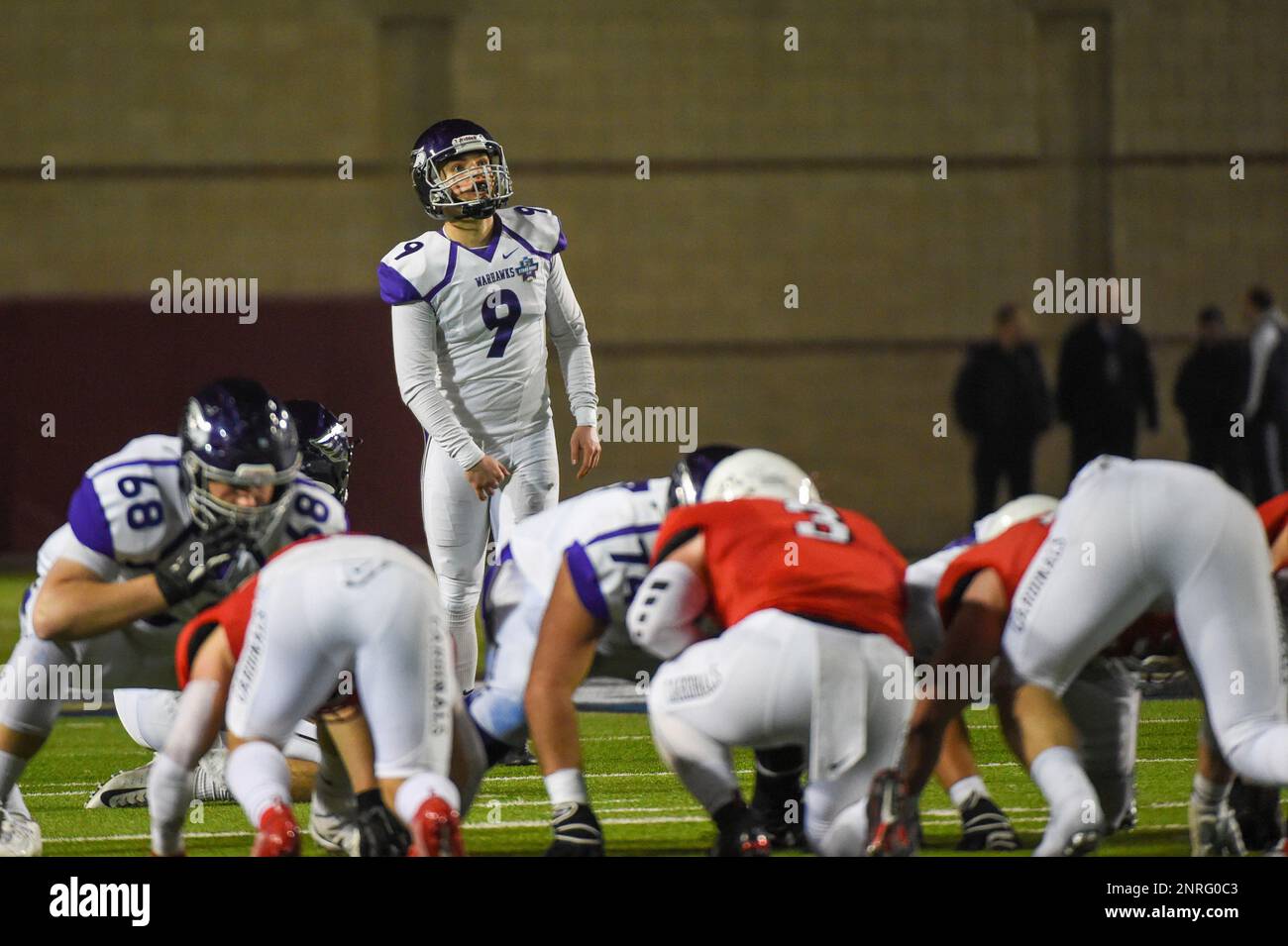SHENANDOAH, TX - DECEMBER 20: UW-Whitewater Warhawks kicker Wojciech Gasienica (9) lines up his kick during the Division III football championship game between the UW-Whitewater Warhawks and North Central College Cardinals at Woodforest Bank Stadium on December 20, 2019 in Shenandoah, Texas. (Photo by Ken Murray/Icon Sportswire) (Icon Sportswire via AP Images) Banque D'Images