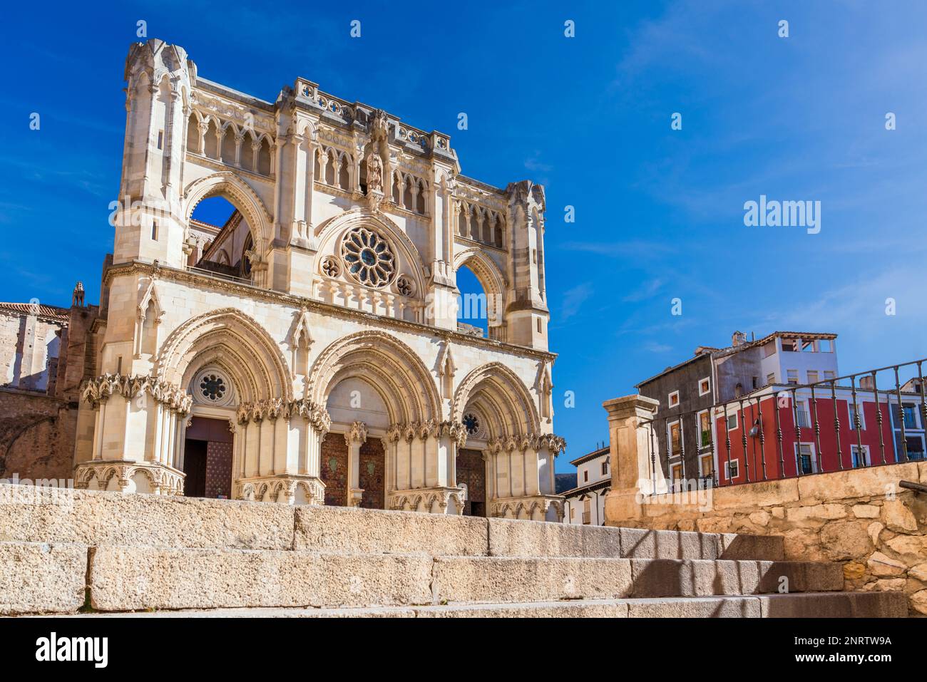 Cuenca, Espagne. Façade de la cathédrale gothique Banque D'Images