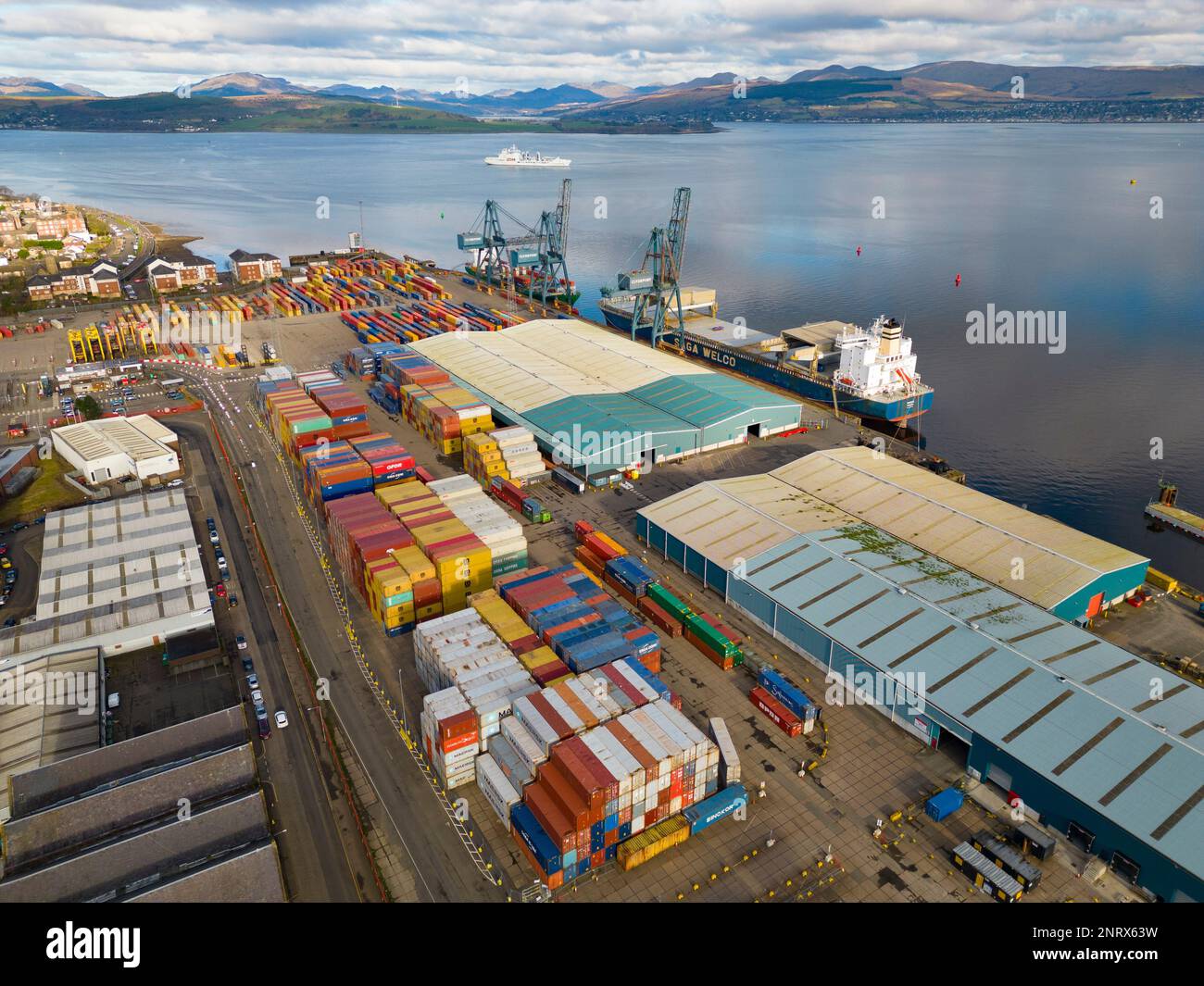 Vue aérienne de Peel ports Clydeport Greenock Ocean terminal à Greenock, Écosse, Royaume-Uni Banque D'Images