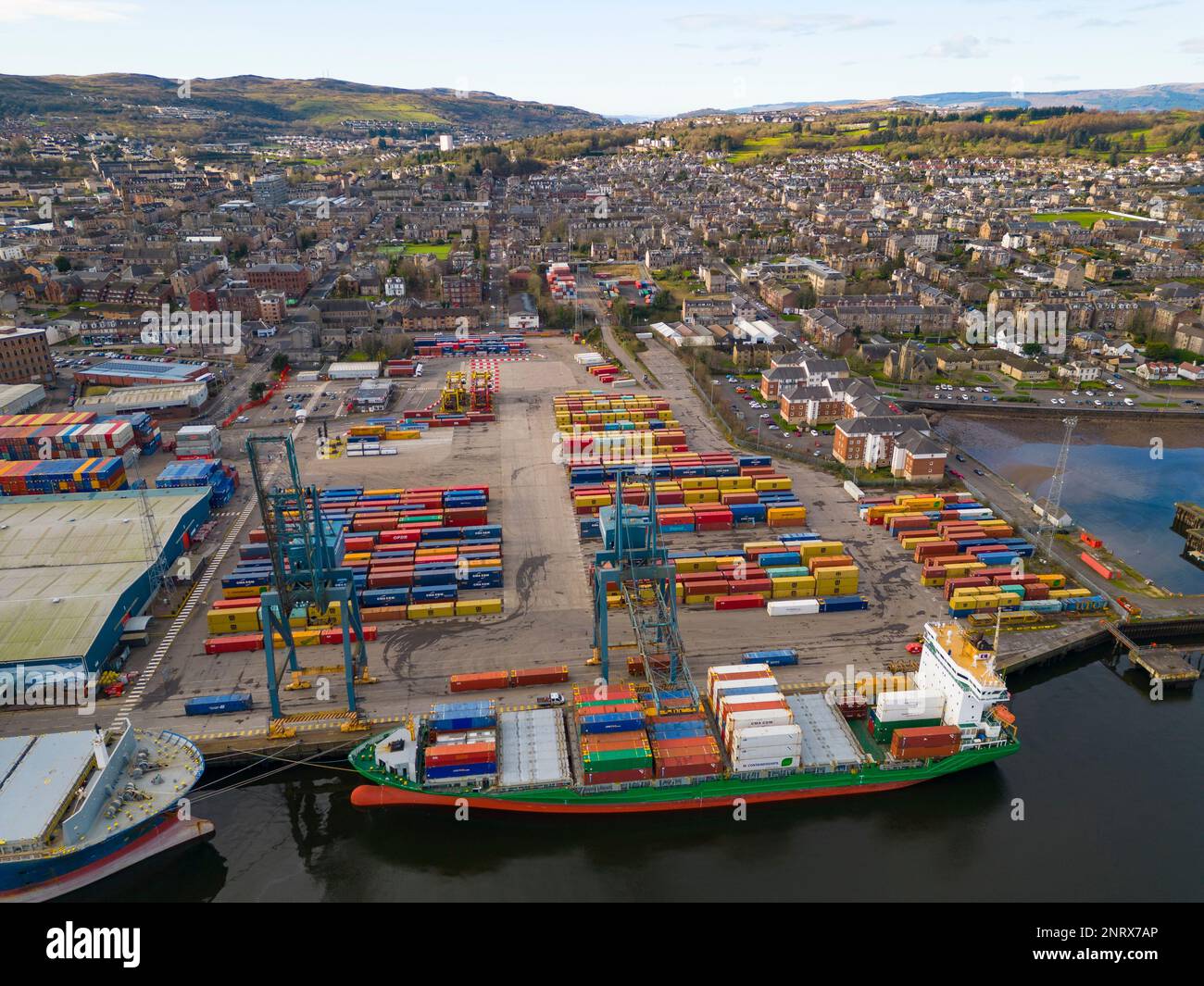 Vue aérienne de Peel ports Clydeport Greenock Ocean terminal à Greenock, Écosse, Royaume-Uni Banque D'Images